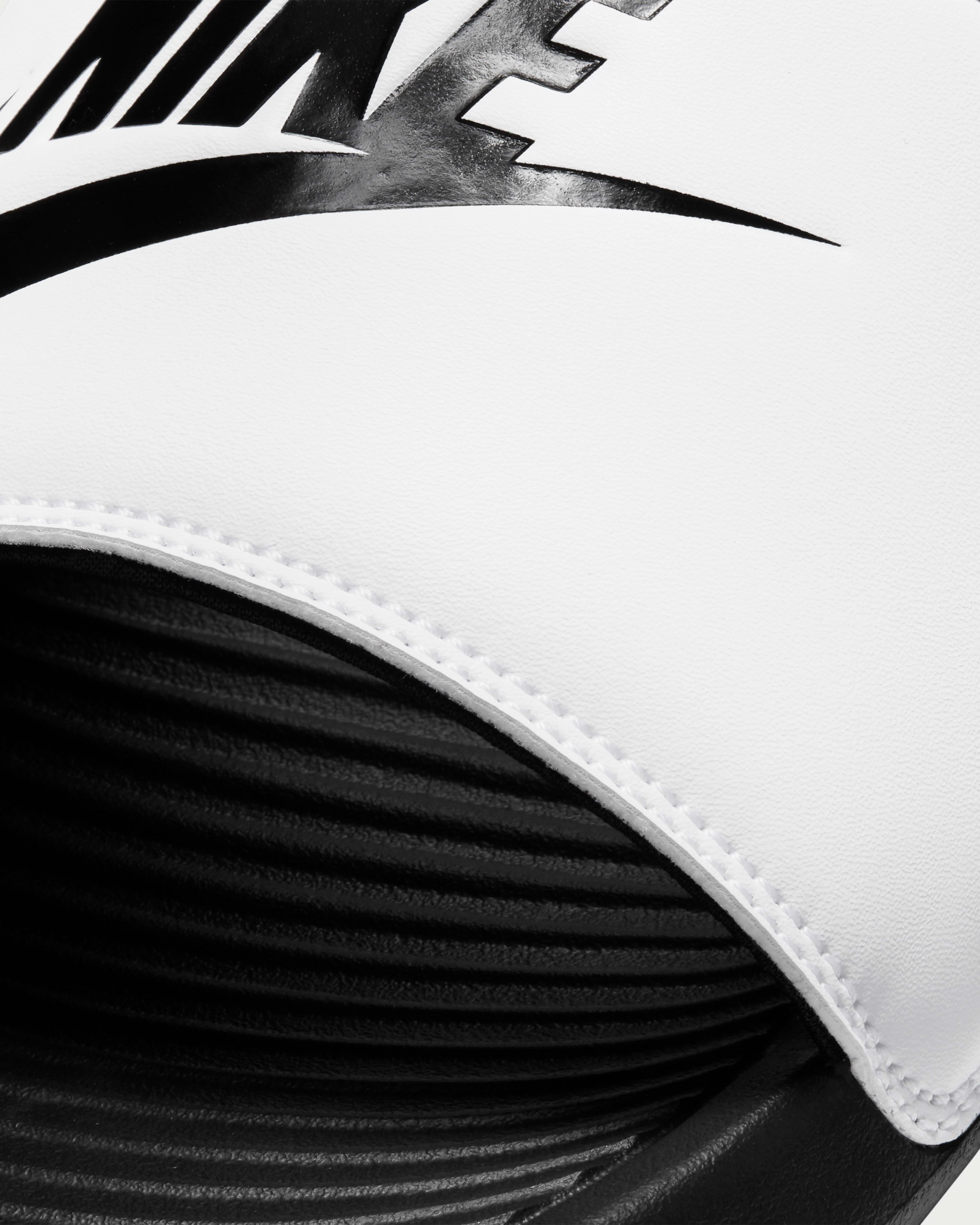 Шлепанцы мужские Nike Victori One Slide CN9675-005 44 (10 US) черно-белые фото 