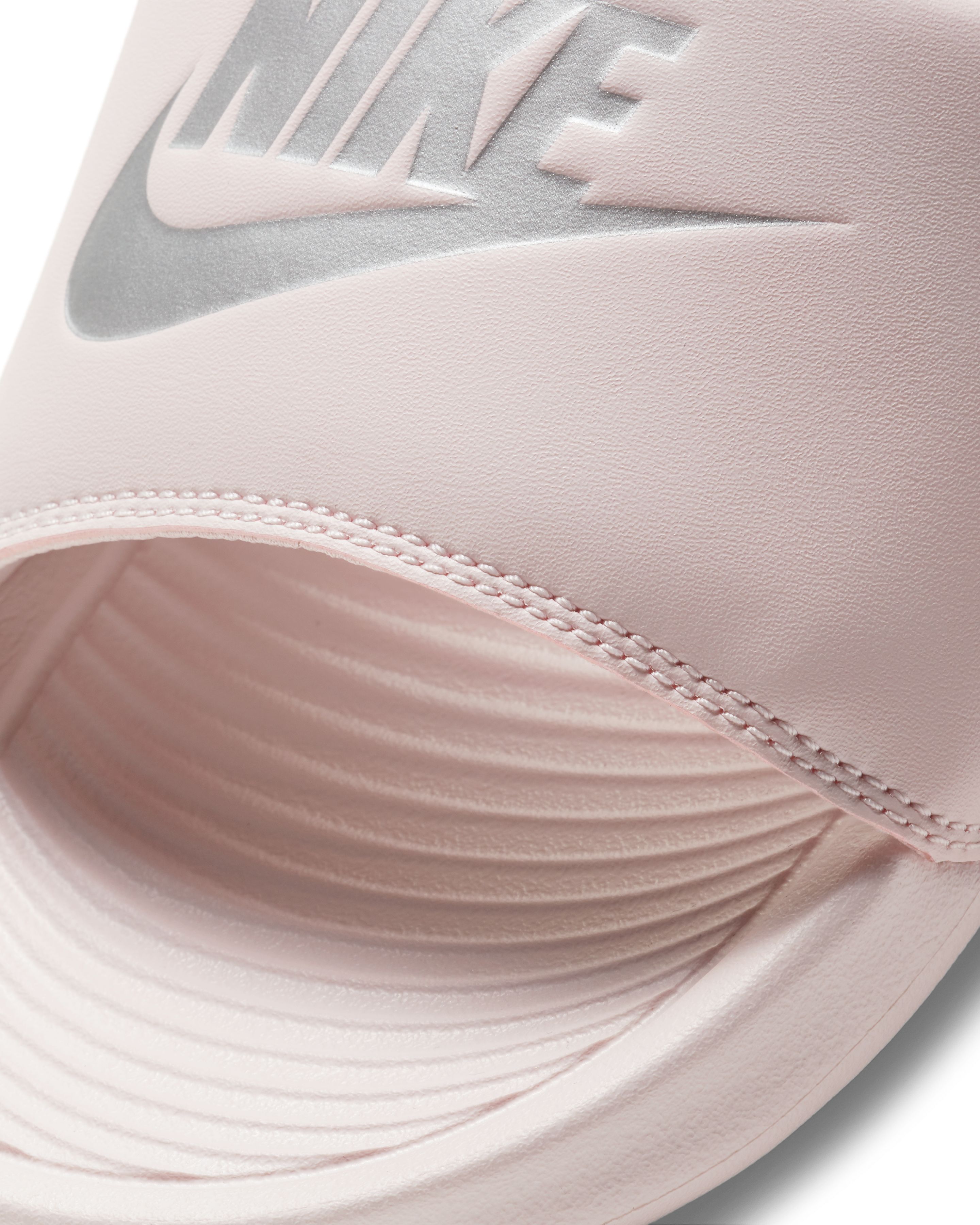 Шлепанцы женские Nike W Victori One Slide CN9677-600 38 (7 US) розовые фото 