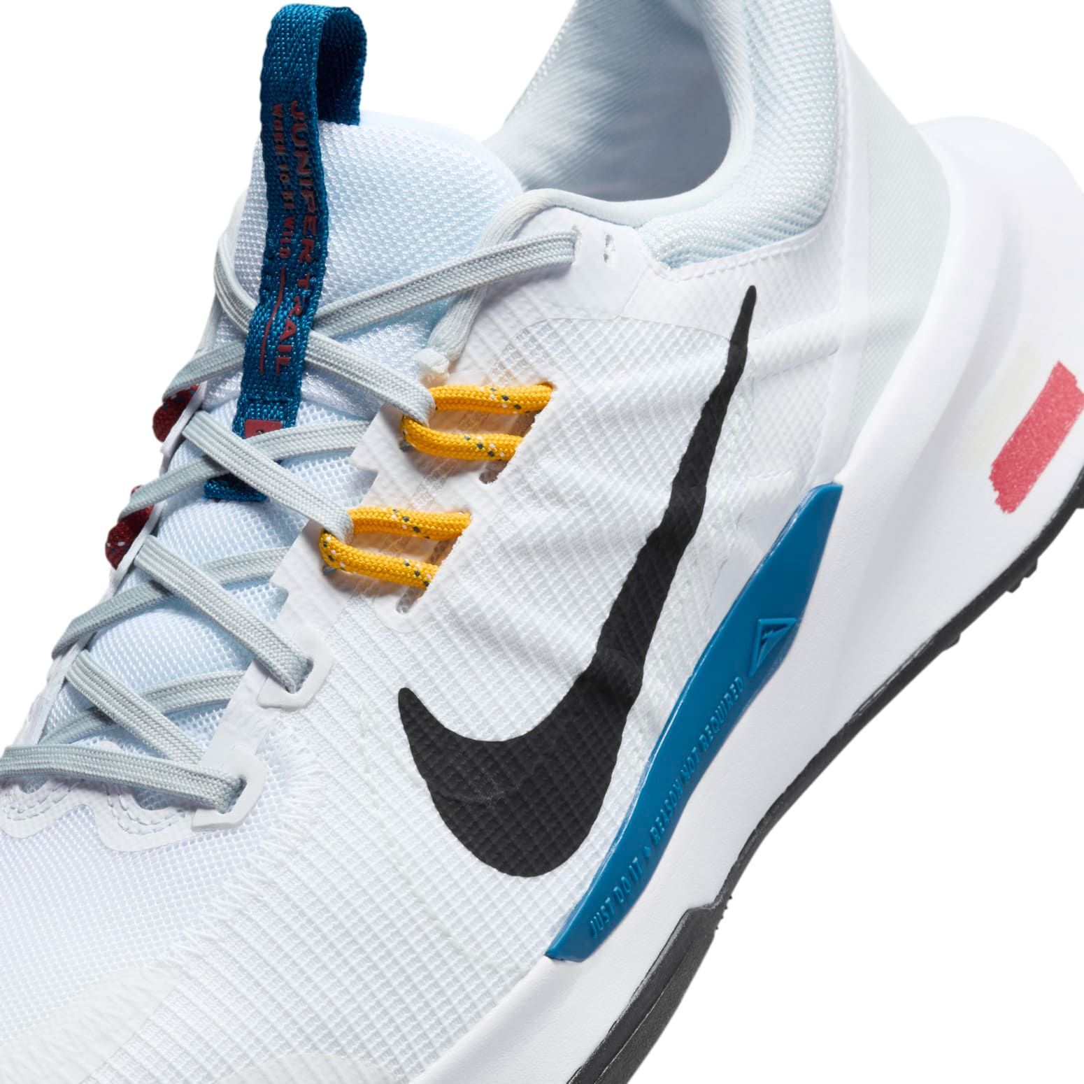 Кроссовки женские Nike Wmns Juniper Trail 2 Nn DM0821-104 39 (8 US) белые фото 