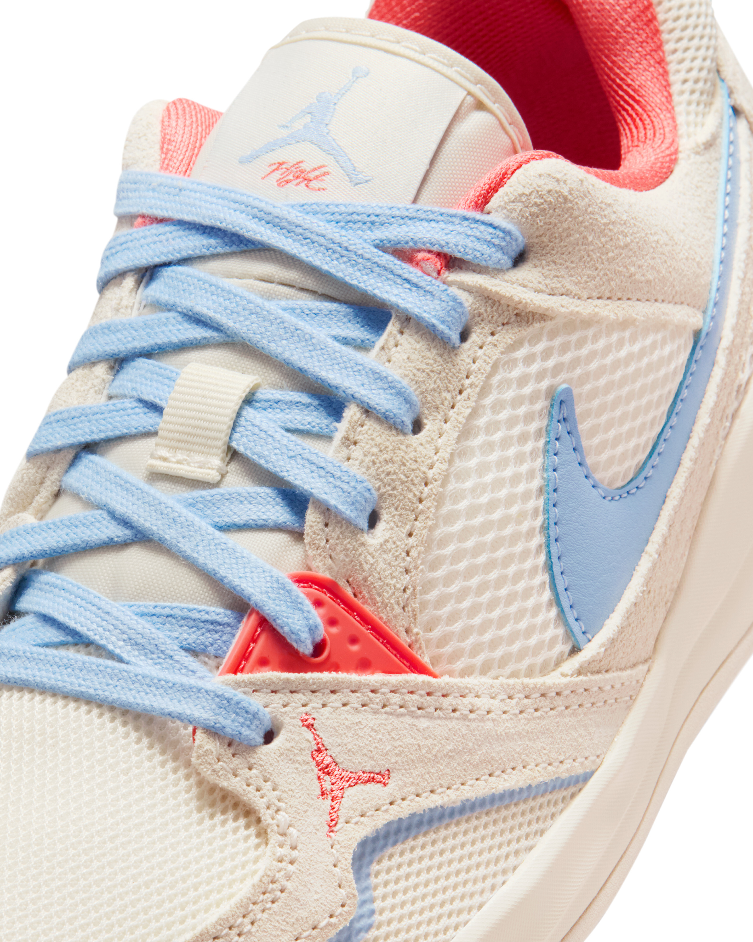 Кроссовки женские Nike Wmns Jordan Cmft Era HJ6778-100 39 (8 US) молочные фото 7