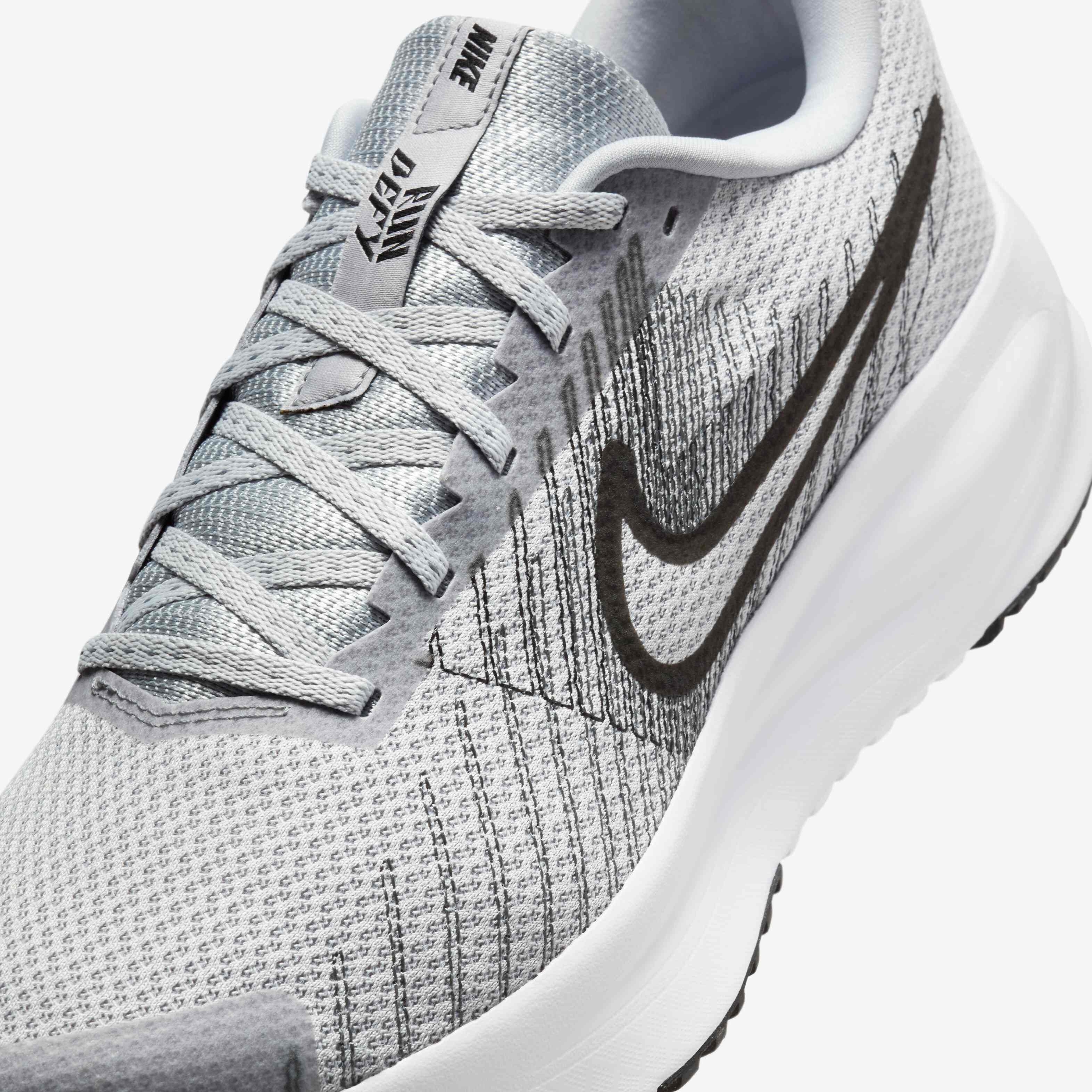 Кросівки чоловічі Nike Run Defy HM9594-003 42 (8,5 US) сіріфото