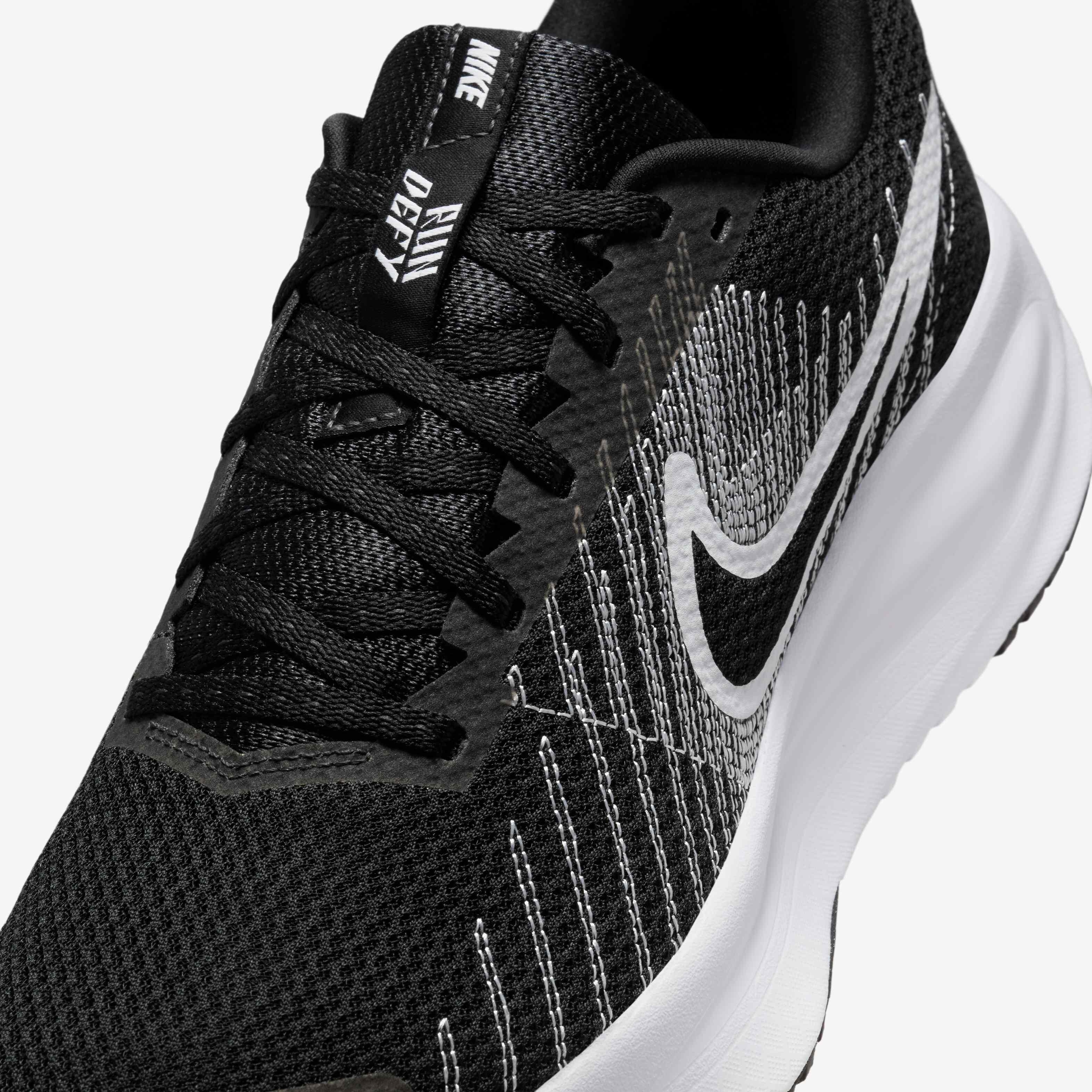 Кросівки чоловічі Nike Run Defy HM9594-004 43 (9,5 US) чорніфото