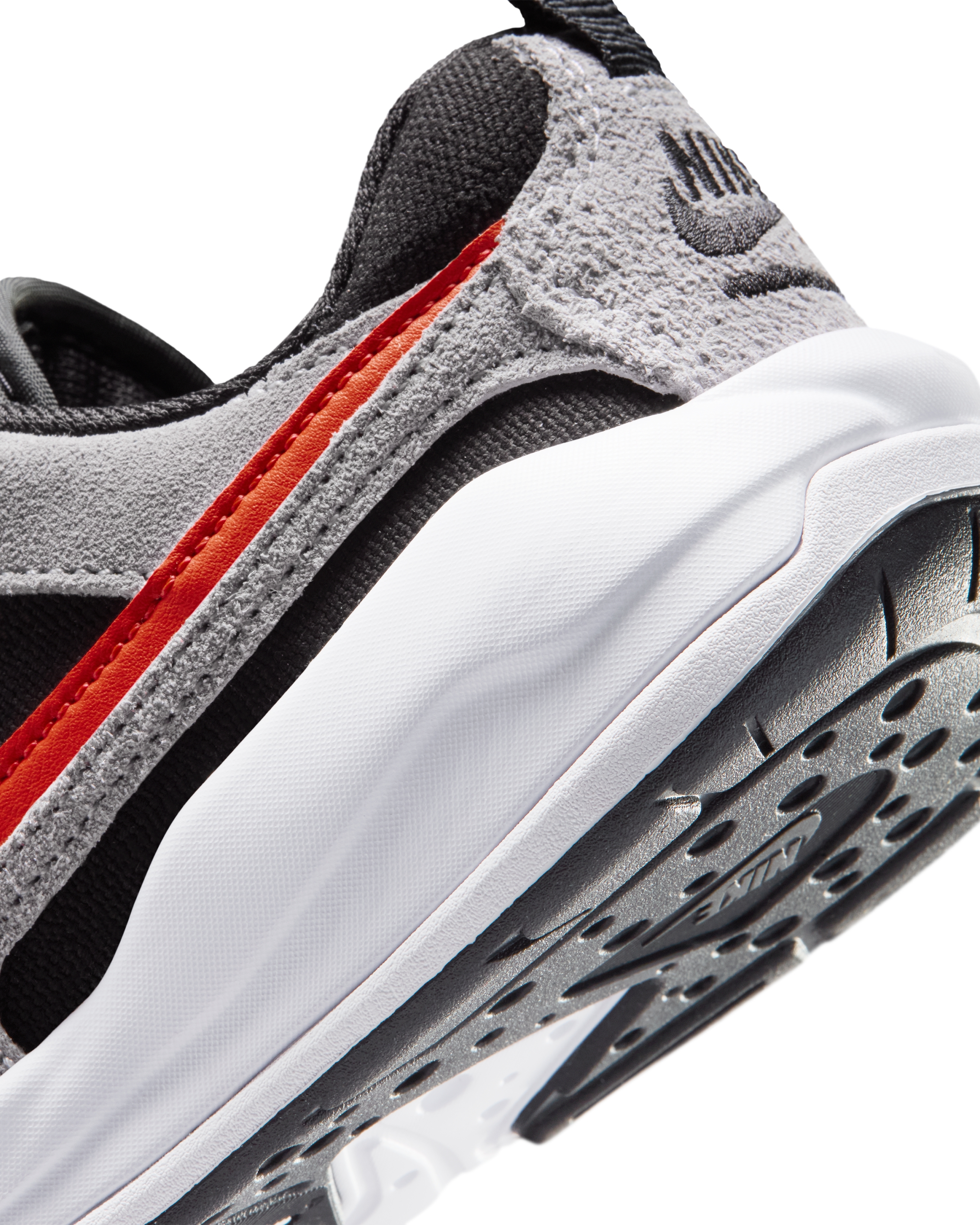 Підліткові кросівки Nike Jordan Cmft Era (Gs) HQ0506-006 37,5 (5Y US) сіріфото