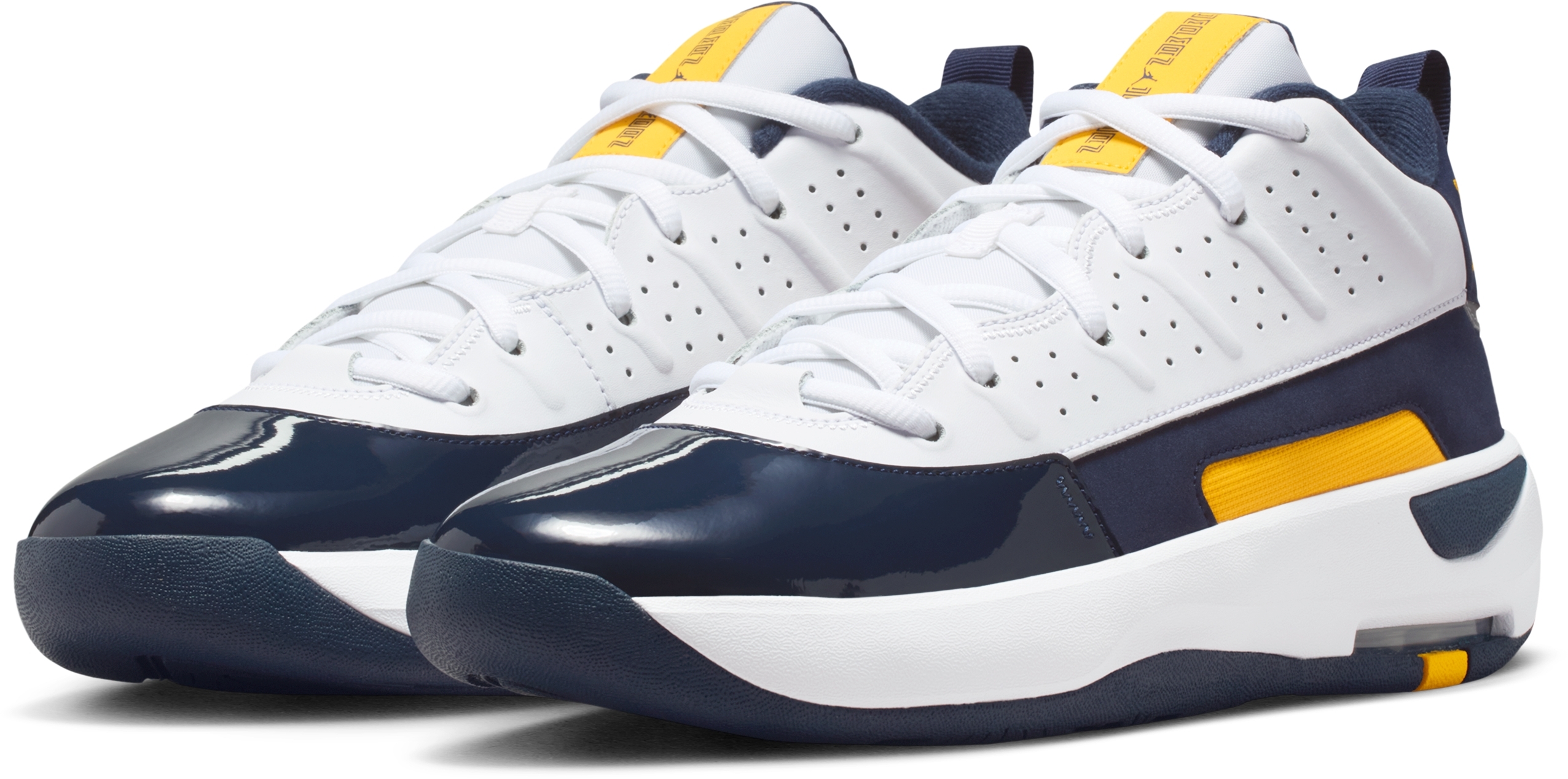 Кроссовки мужские Nike Jordan Max Aura 7 HQ2091-102 40 (7 US) белые фото 3