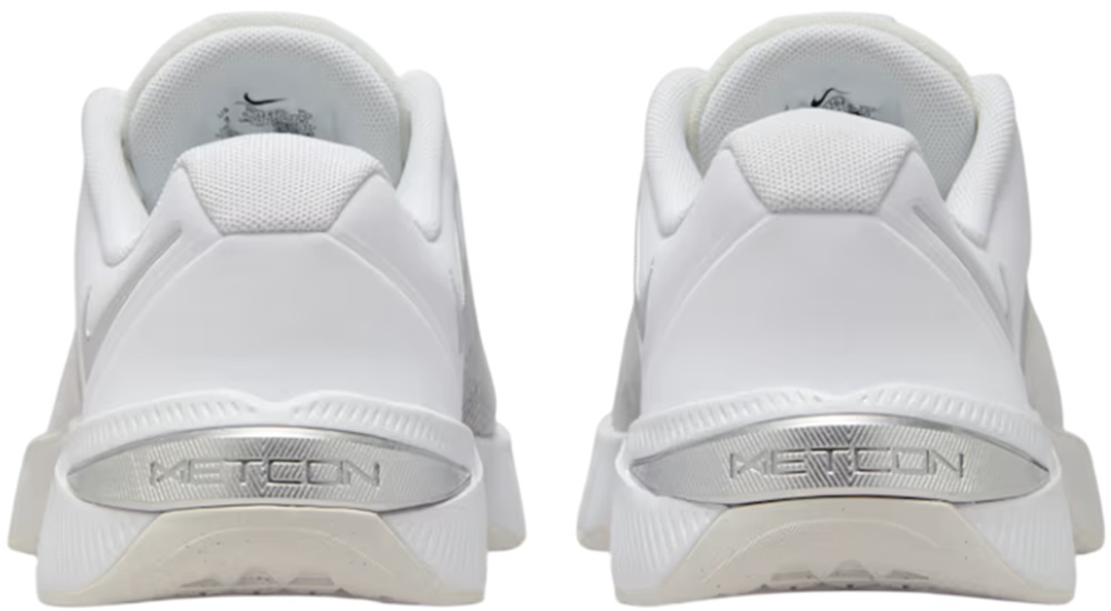 Кроссовки женские Nike W Metcon 10 HQ2620-100 37,5 (6,5 US) белые фото 