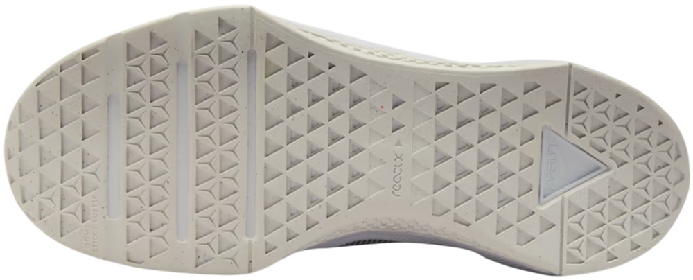 Кроссовки женские Nike W Metcon 10 HQ2620-100 37,5 (6,5 US) белые фото 