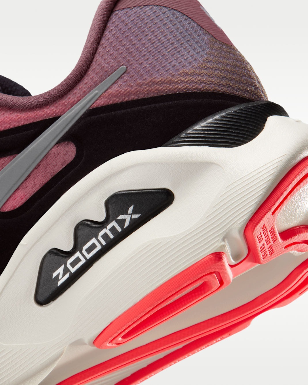 Кроссовки женские Nike Wmns Structure Plus HQ3049-500 36,5 (6 US) серые/красные фото 