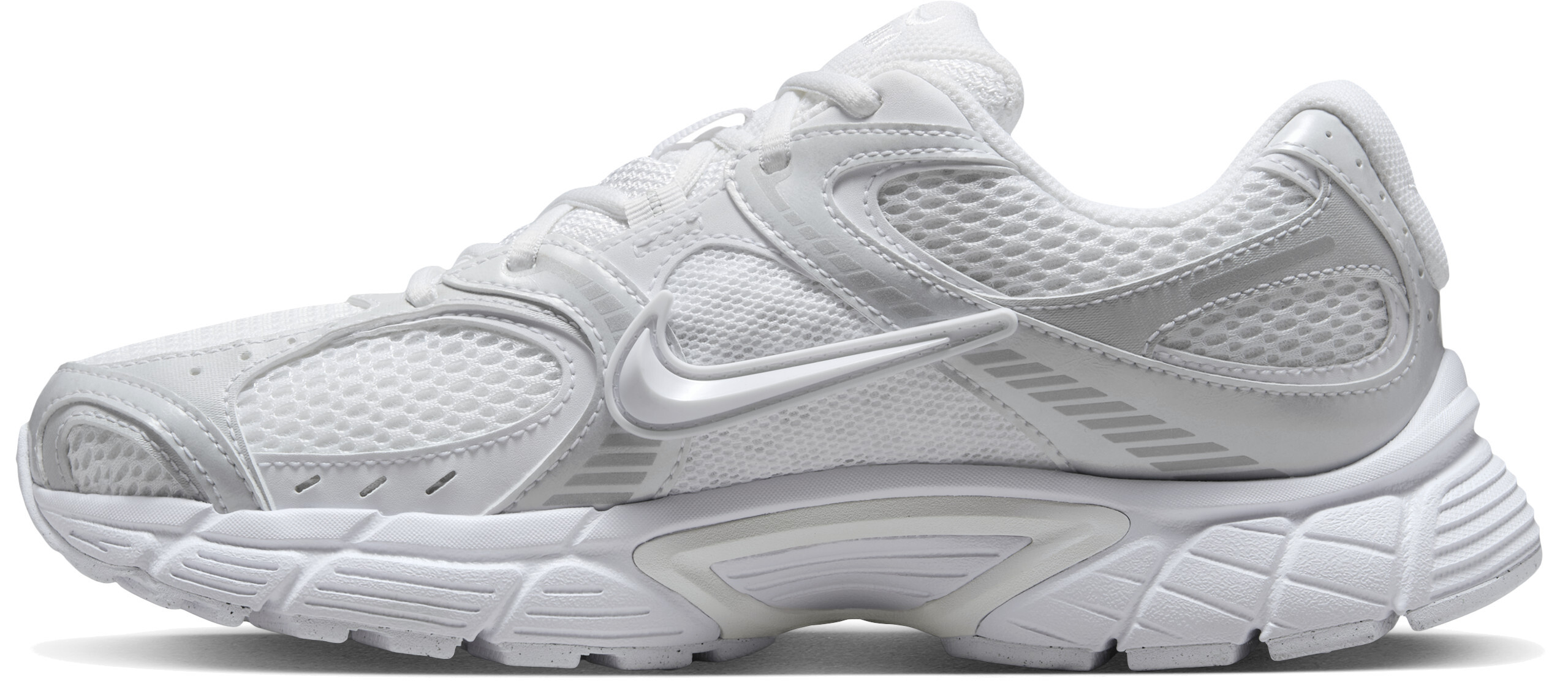 Кроссовки женские Nike W V5 Rnr HQ7901-101 37,5 (6,5 US) белые фото 
