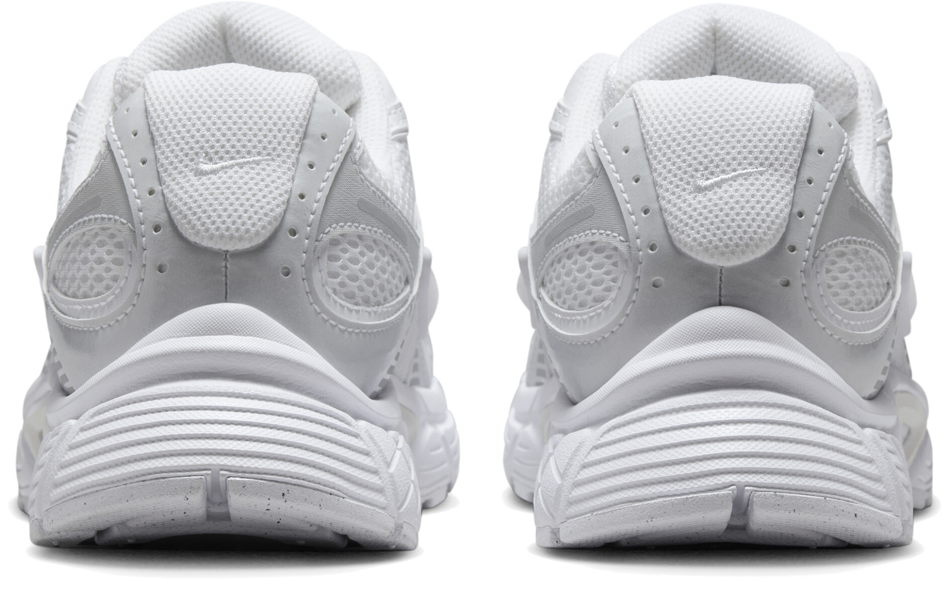Кросівки жіночі Nike W V5 Rnr HQ7901-101 40 (8,5 US) біліфото6
