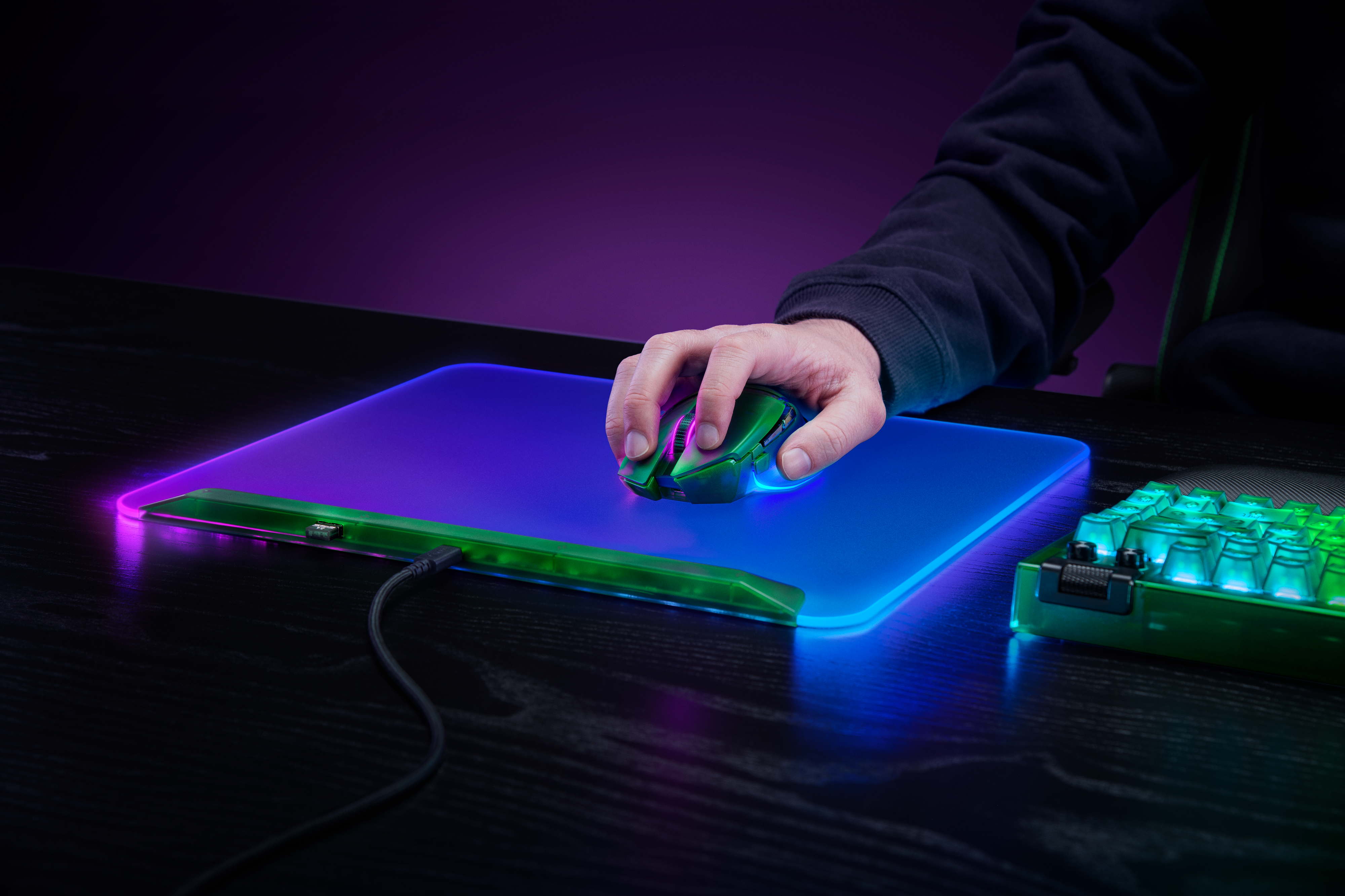 Игровая мышь Razer Basilisk V3 Pro 35К Phantom Green (RZ01-05240300-R3G1) фото 