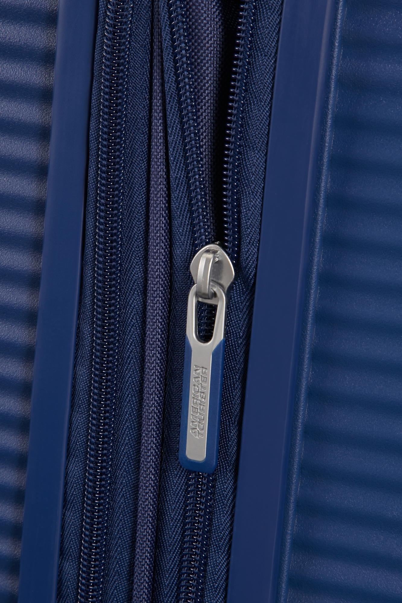 Чемодан American Tourister, Soundbox, полипропилен, большой, 77см, 97/110л, TSA, 4 колеса, (32G*41003) фото 5