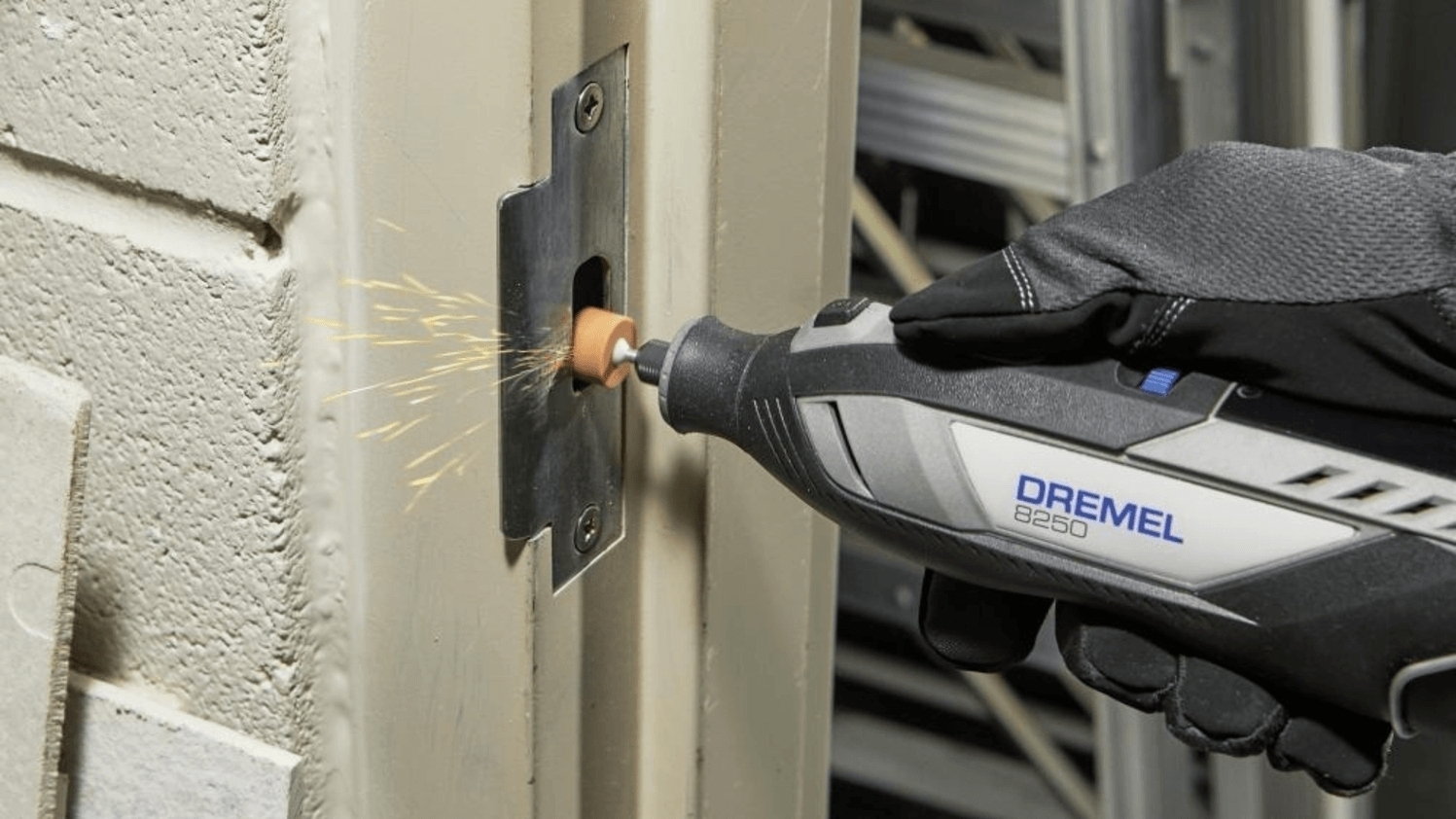 Шліфувально-гравіювальна машина акумуляторна Dremel 8250-5 12В 1х2А·год (F.013.825.0JA)фото