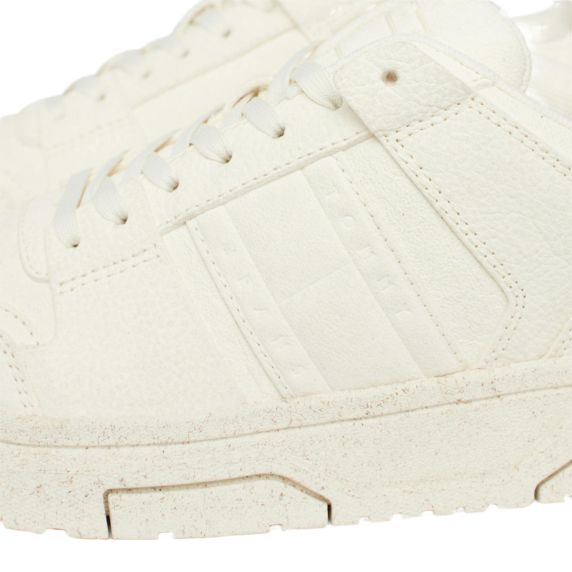 Кроссовки женские Tommy Jeans The Brooklyn Sustainable EN0EN02548-YBS 36 молочные фото 5