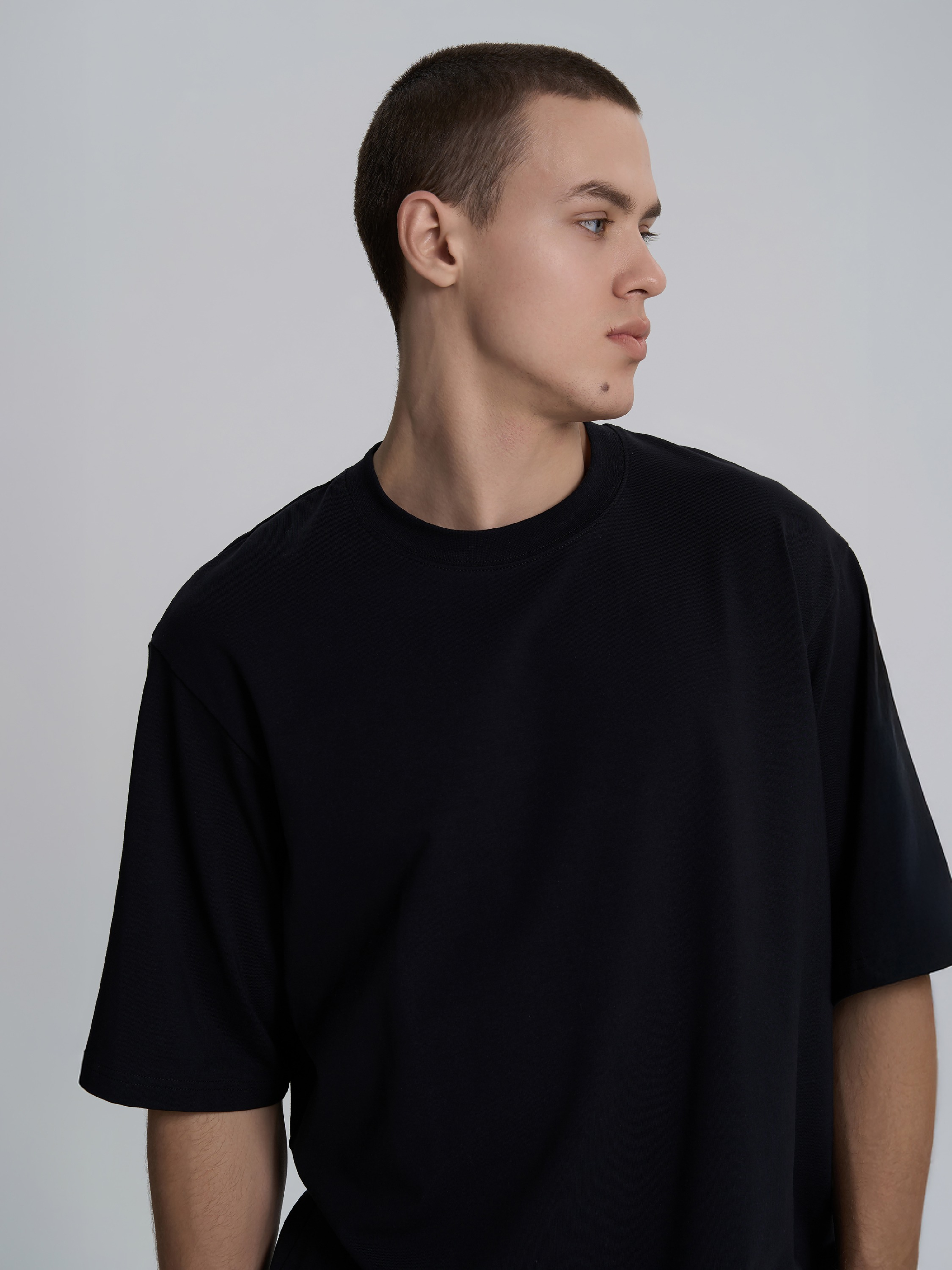 Футболка хлопковая мужская Roza 231117 L черная фото 3