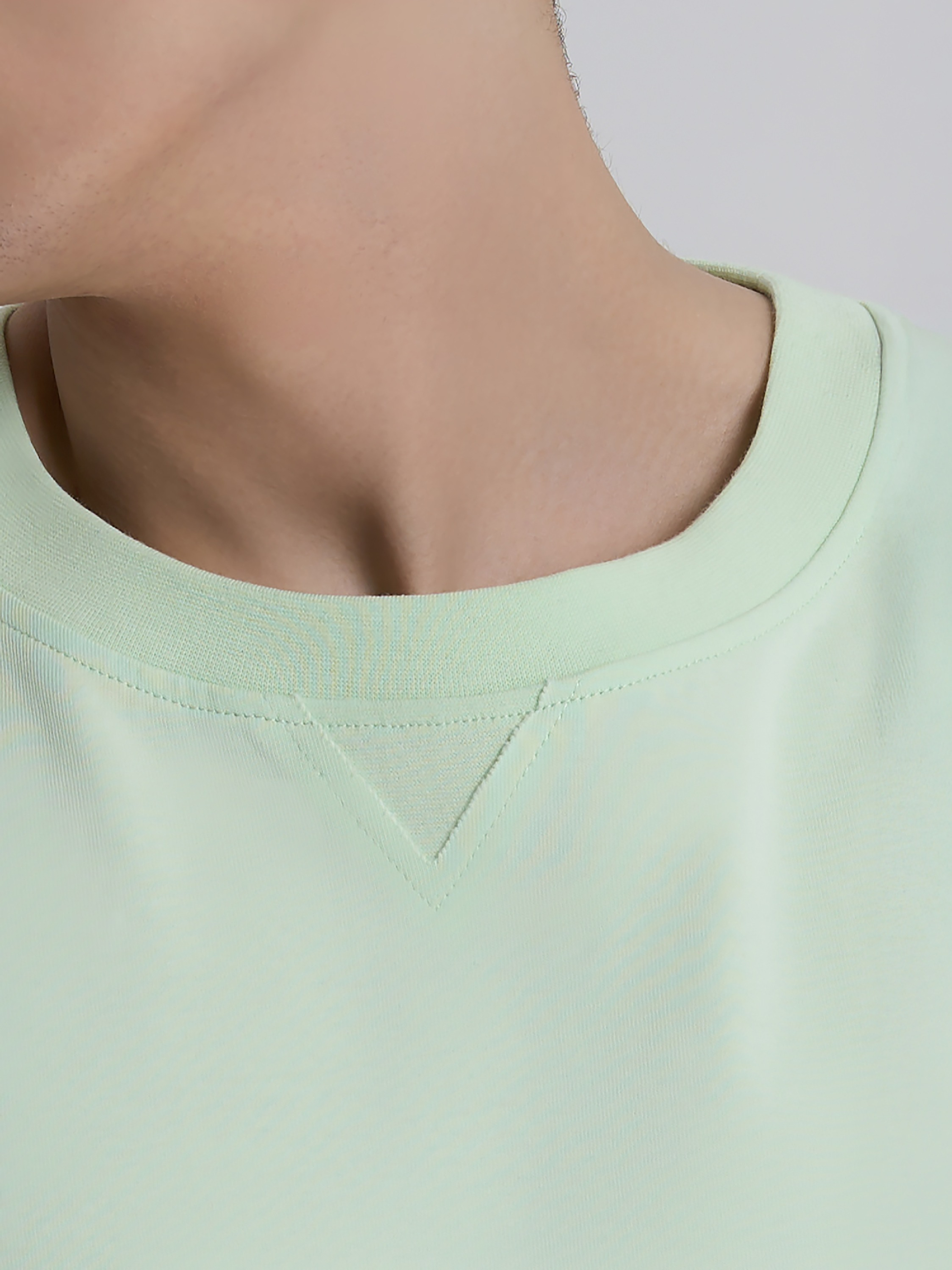 Футболка хлопковая мужская Roza 240652 S светло-зеленая фото 3