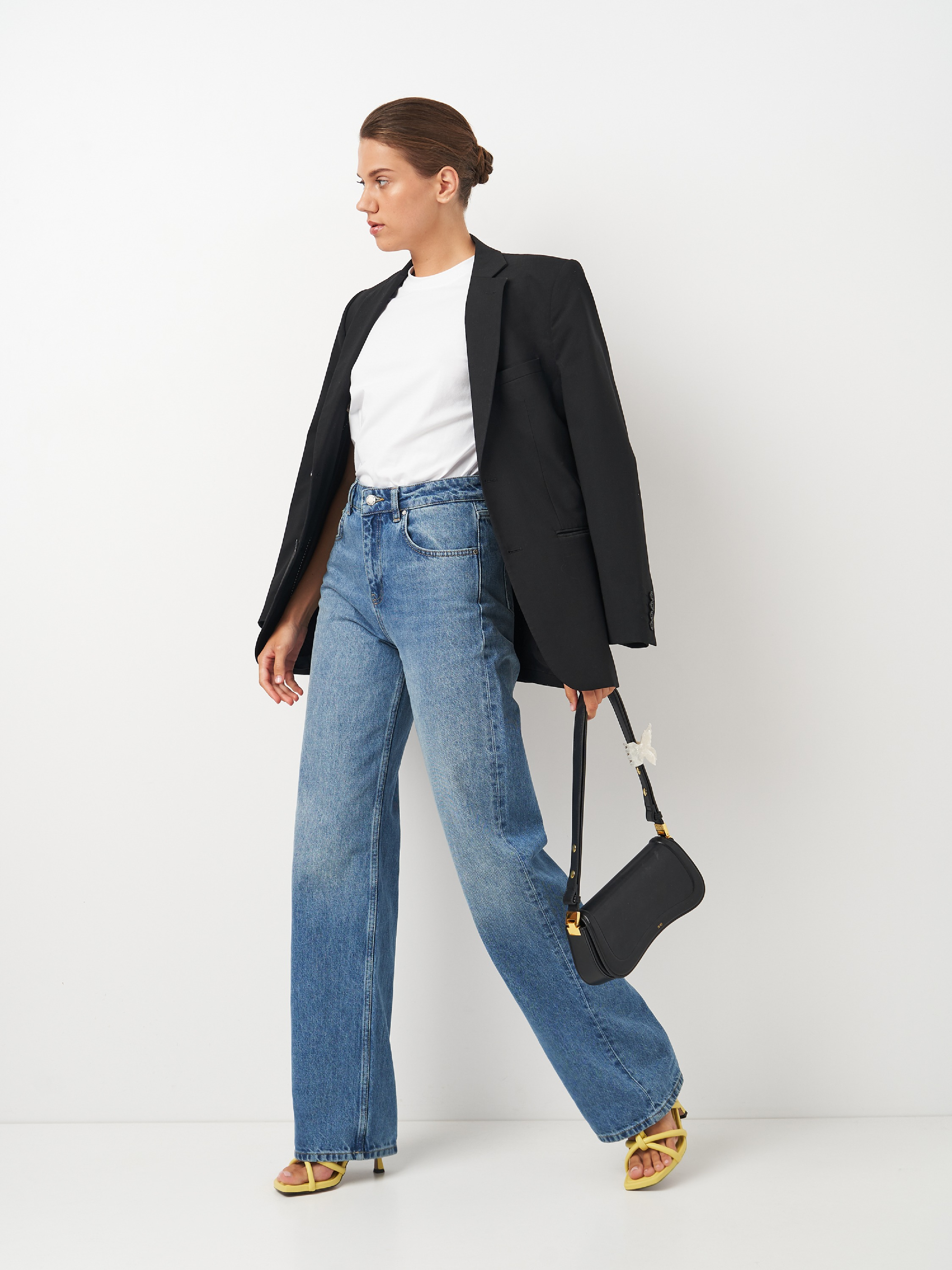 Футболка хлопковая женская Roza 231103 XS белая фото 4