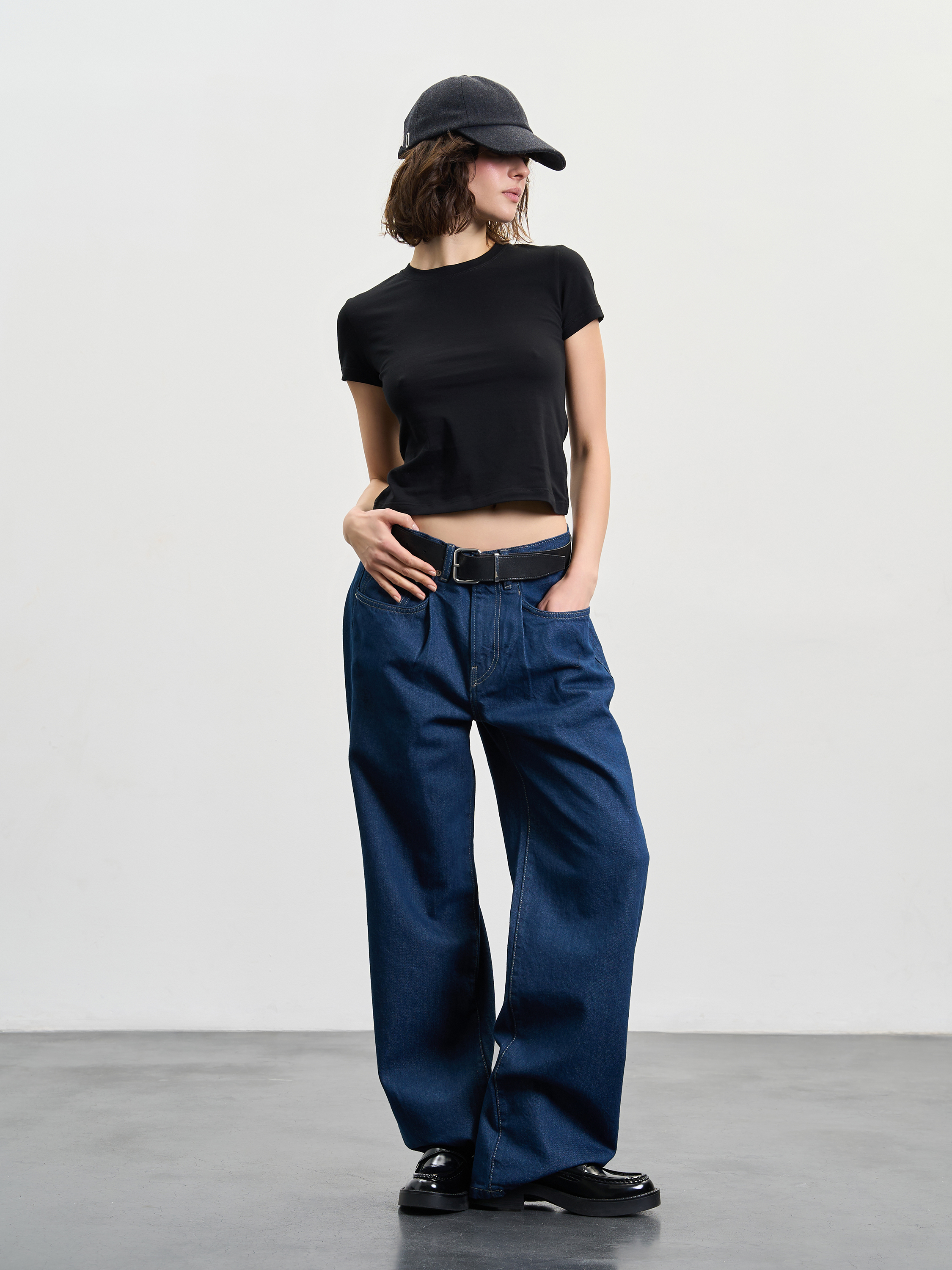 Футболка хлопковая женская Roza 240239 S черная фото 3