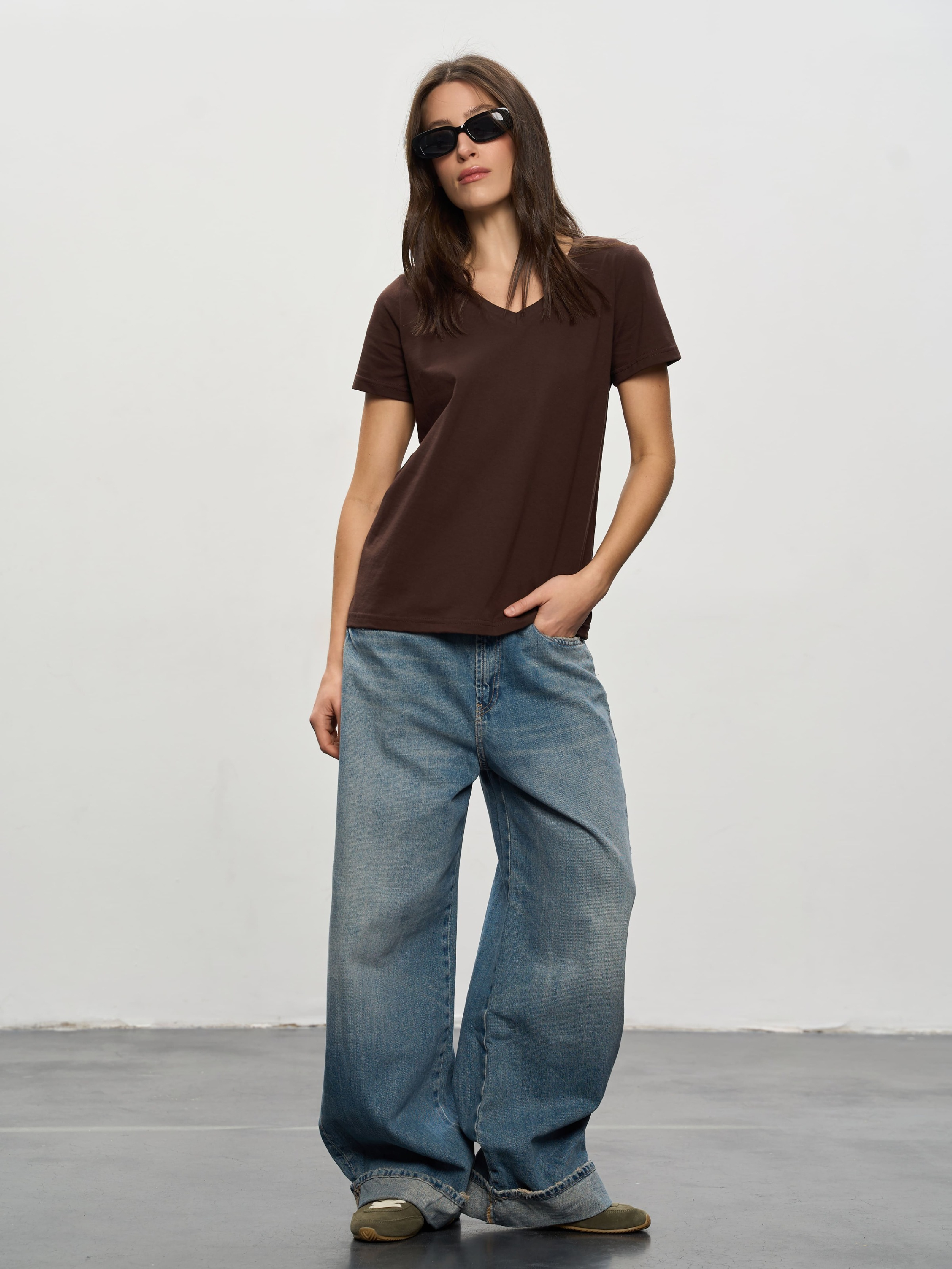 Футболка бавовняна жіноча Roza 231108 S шоколаднафото4