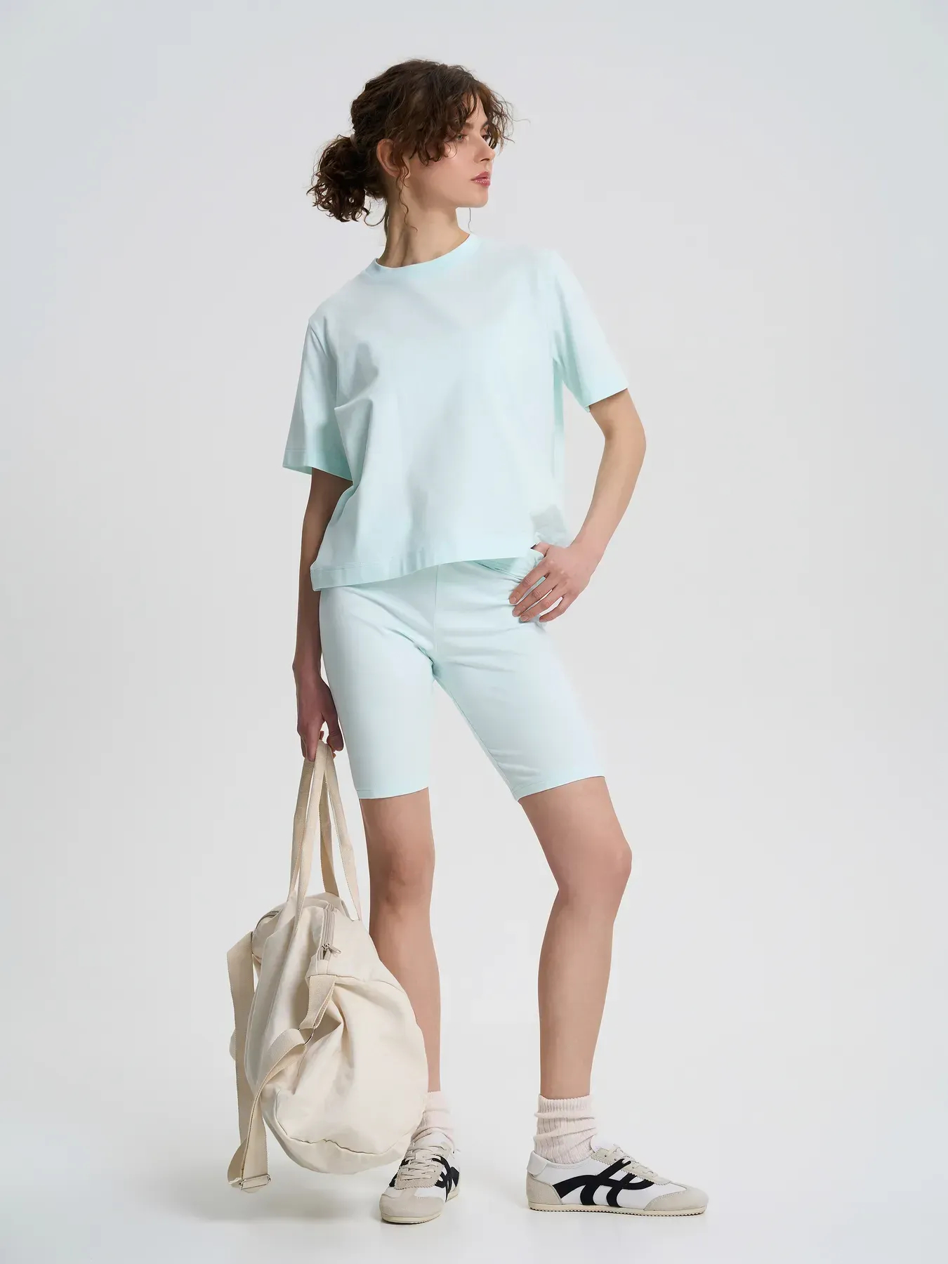 Шорты-велосипедки женские Roza 220910 M бирюзовые фото 4