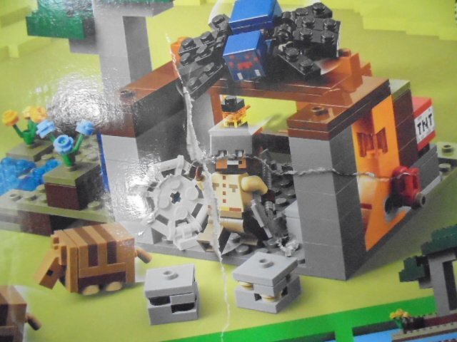 LEGO 21269 Minecraft Шахтная экспедиция «Броненосец» фото 3