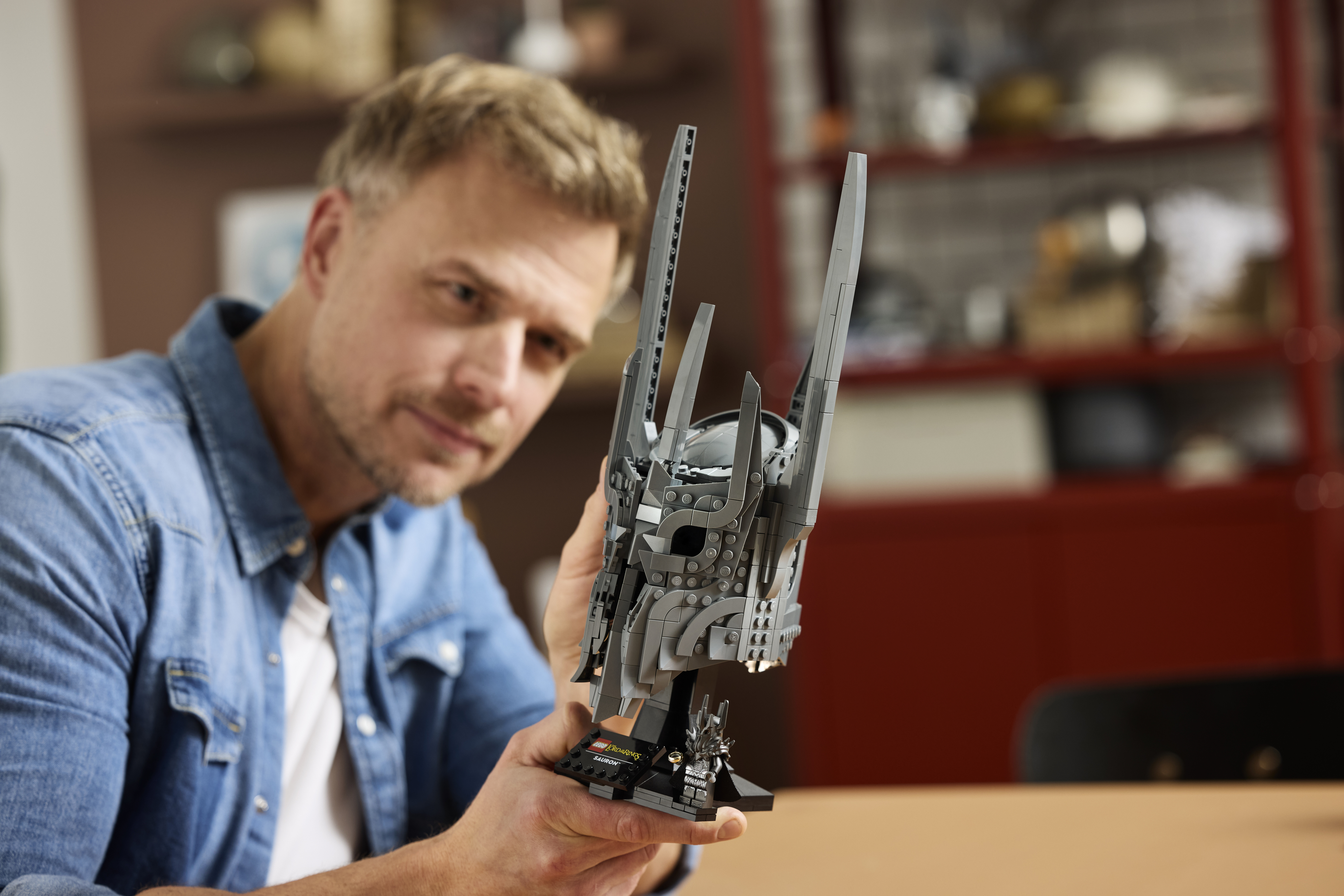 LEGO 11373 Icons Володар перснів: шолом Сауронафото11