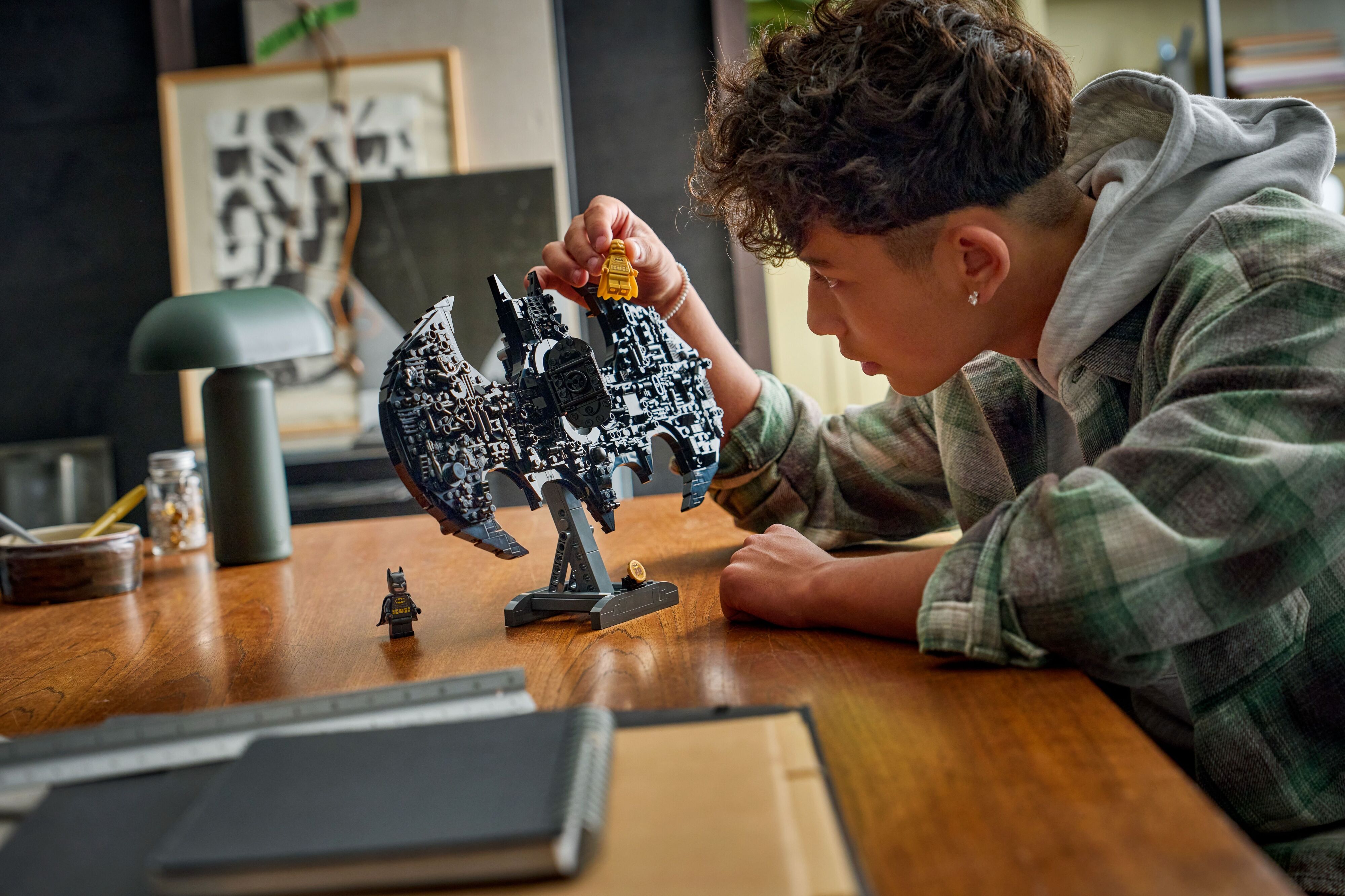 LEGO 76330 Super Heroes Логотип Бэтмена фото 10