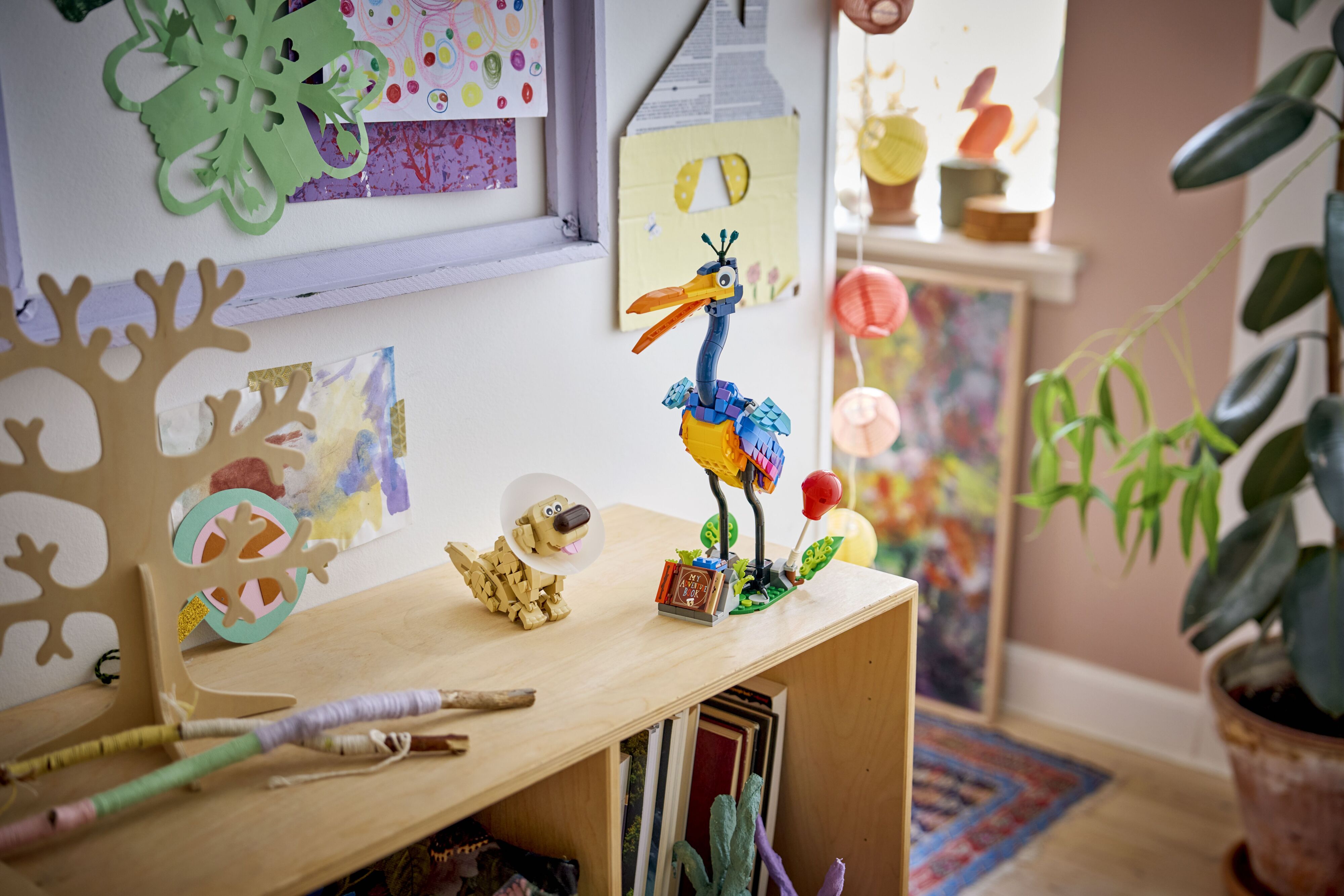 LEGO 43290 Disney Pixar Кевин и Даг фото 9