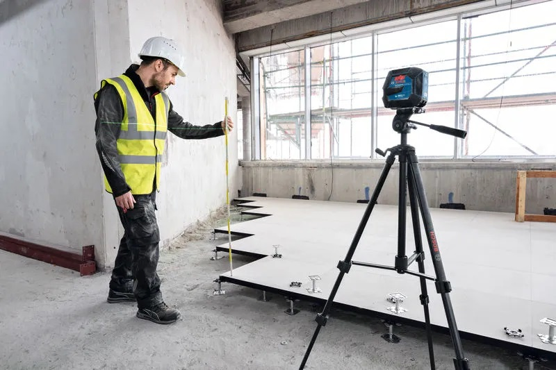 Нівелір лазерний Bosch Professional GLL 20-22 G 3.7В/4АА до 20м ±0.3мм/м (0.601.065.601)фото