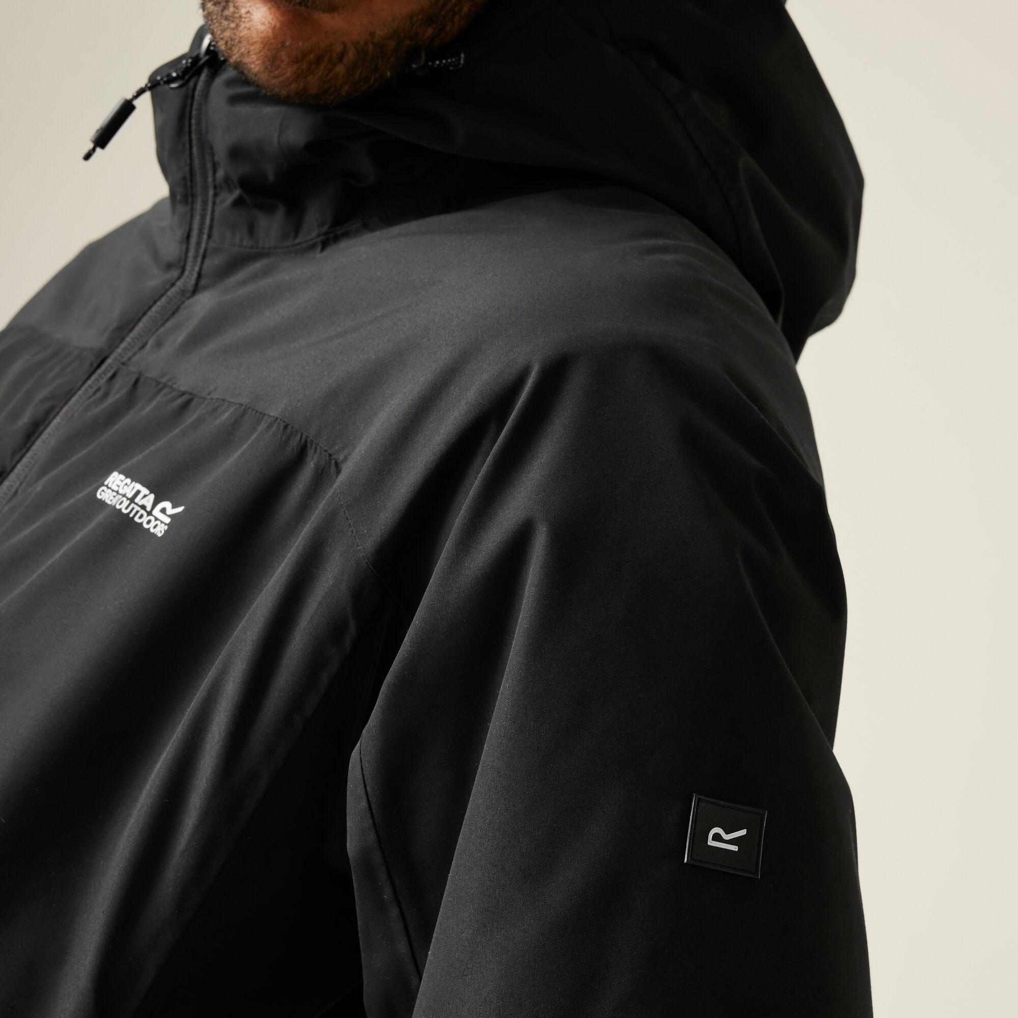 Куртка утепленная мужская Regatta Frelton RMP434-800 S черная фото 