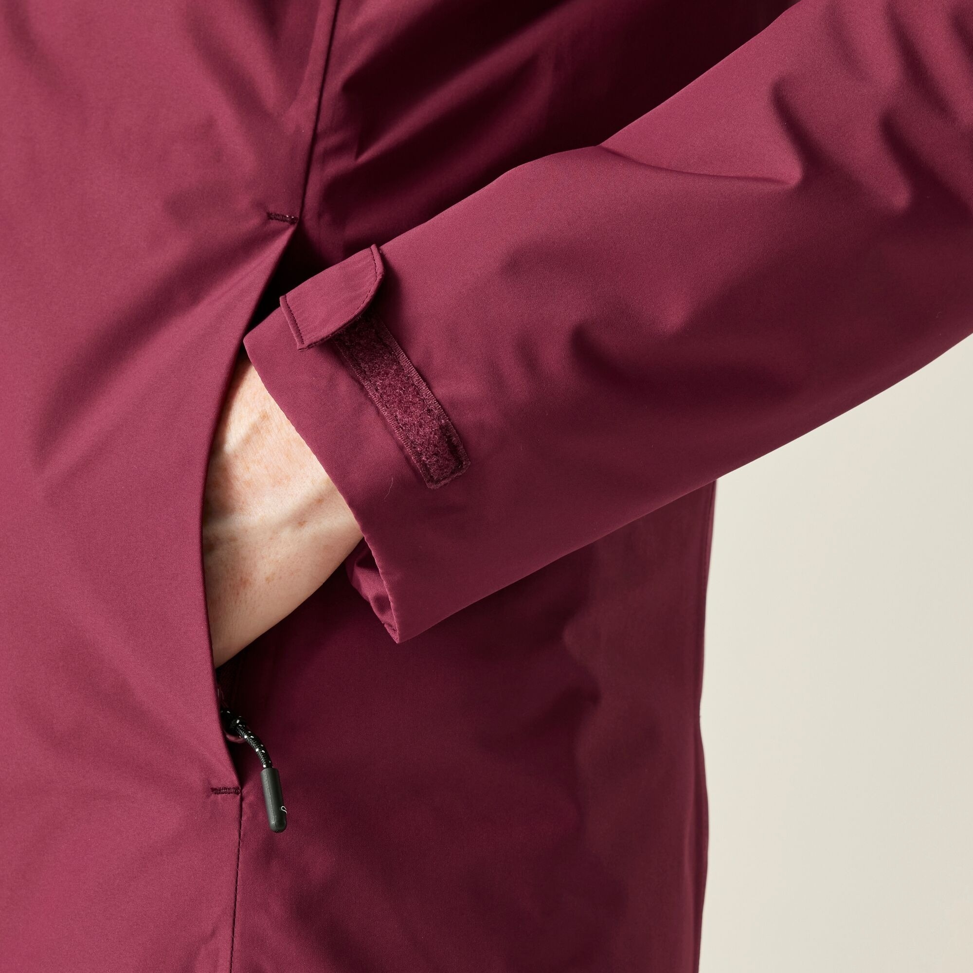 Куртка утепленная женская Regatta Tamlin RWP464-ZI6 12 бордовая фото 