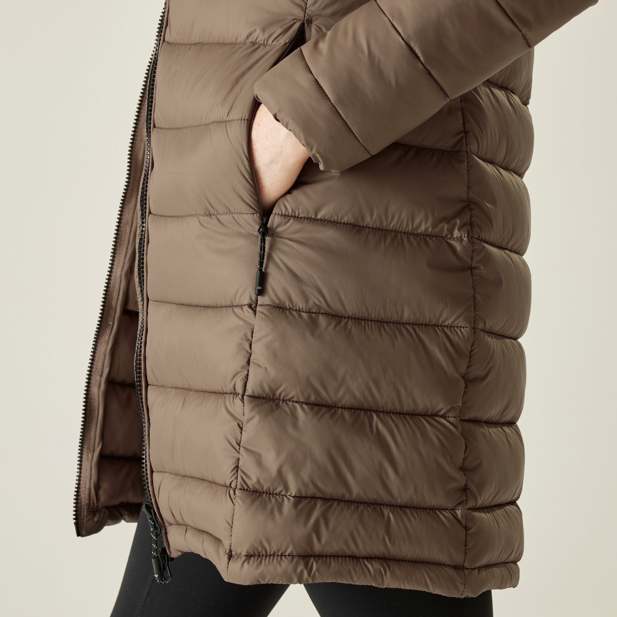 Куртка зимова довга жіноча Regatta Starler RWN208-4S8 10 коричневафото