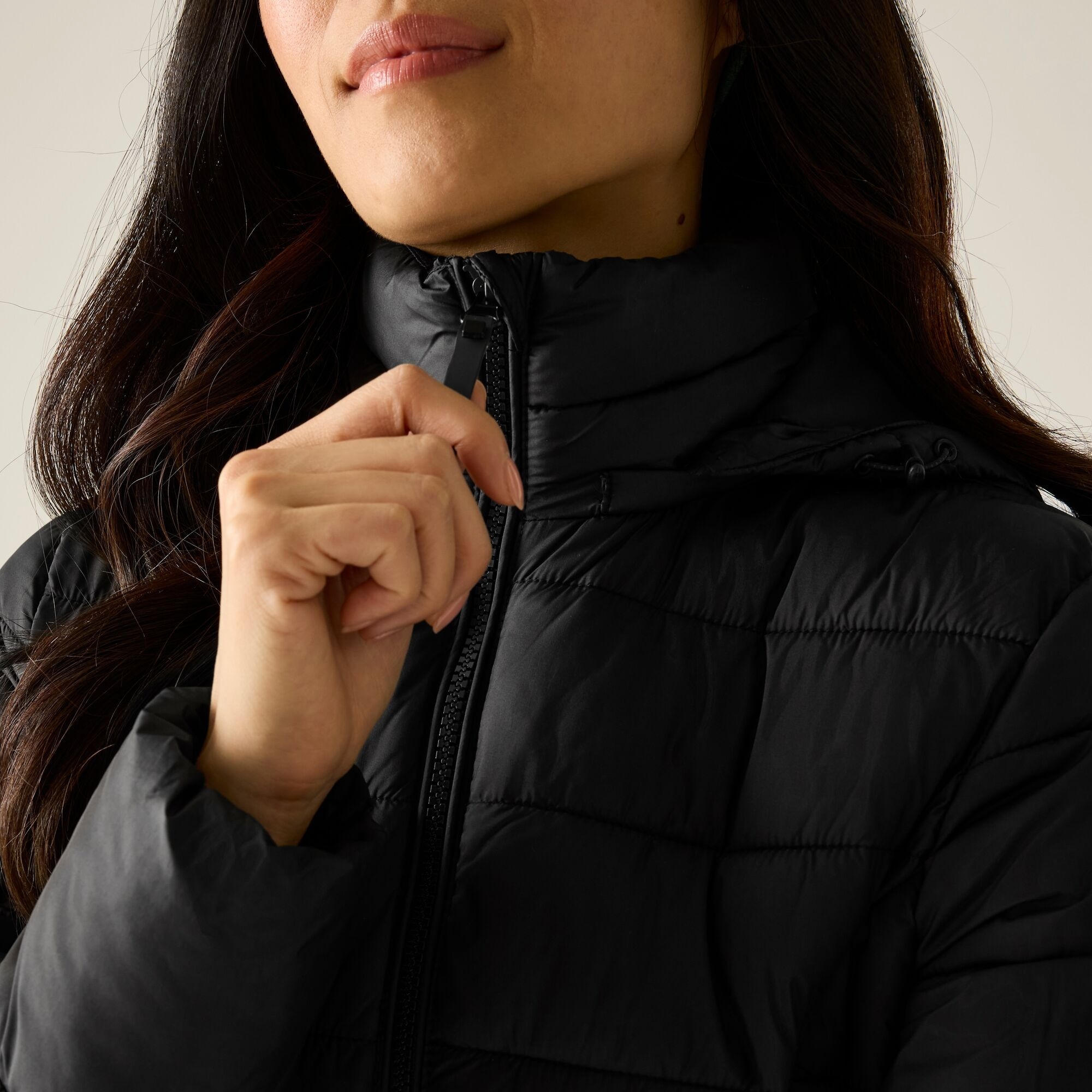 Куртка зимняя длинная женская Regatta Starler RWN208-800 8 черная фото 