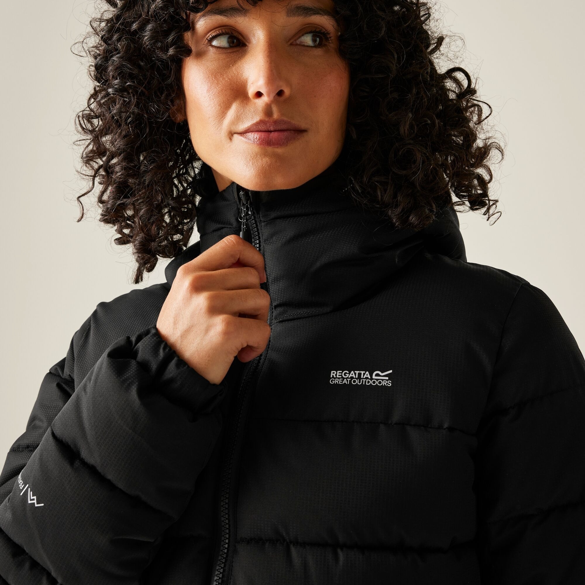 Куртка утеплена жіноча Regatta Women's Aldthorn RWN 397-800 8 чорнафото