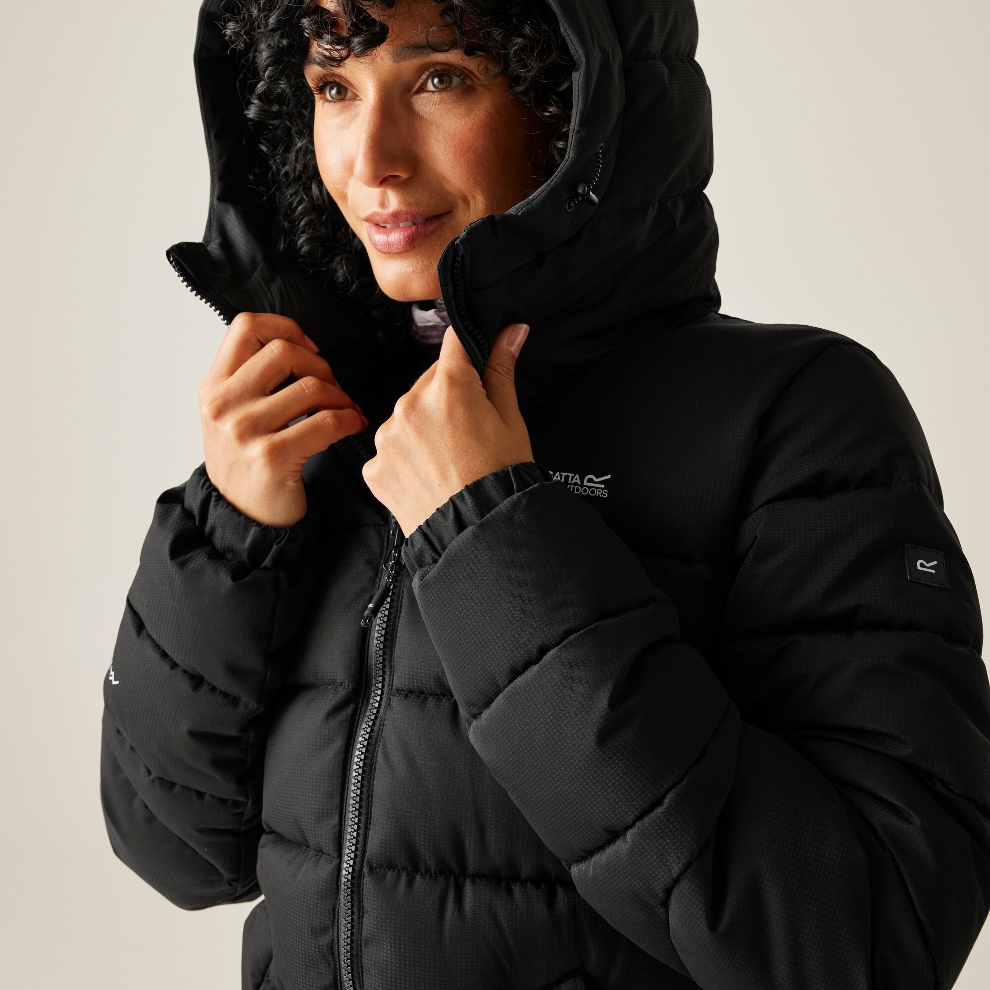 Куртка утеплена жіноча Regatta Women's Aldthorn RWN 397-800 12 чорнафото