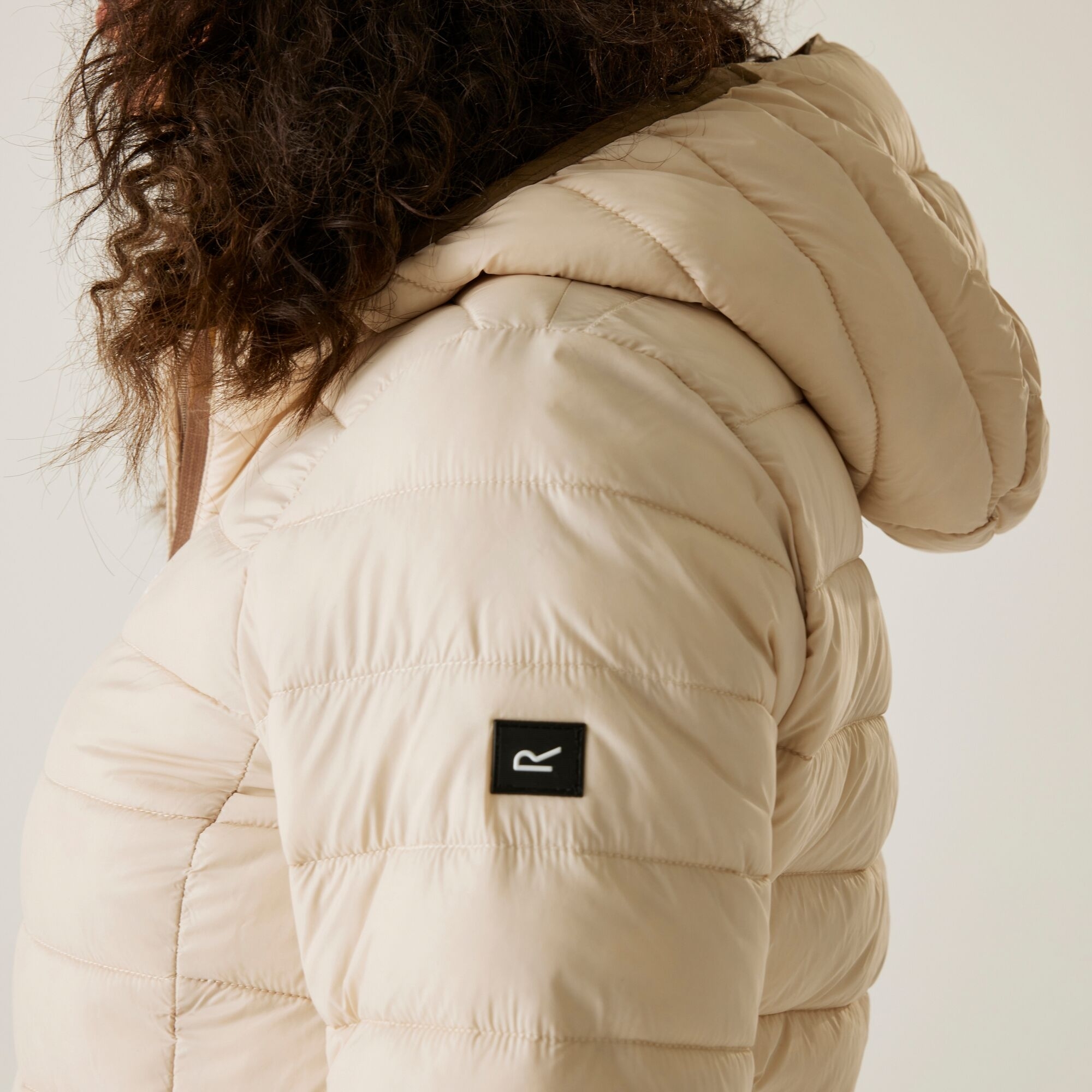 Куртка демисезонная женская Regatta WmnHoodMarizion RWN273-0CE 10 молочная фото 9