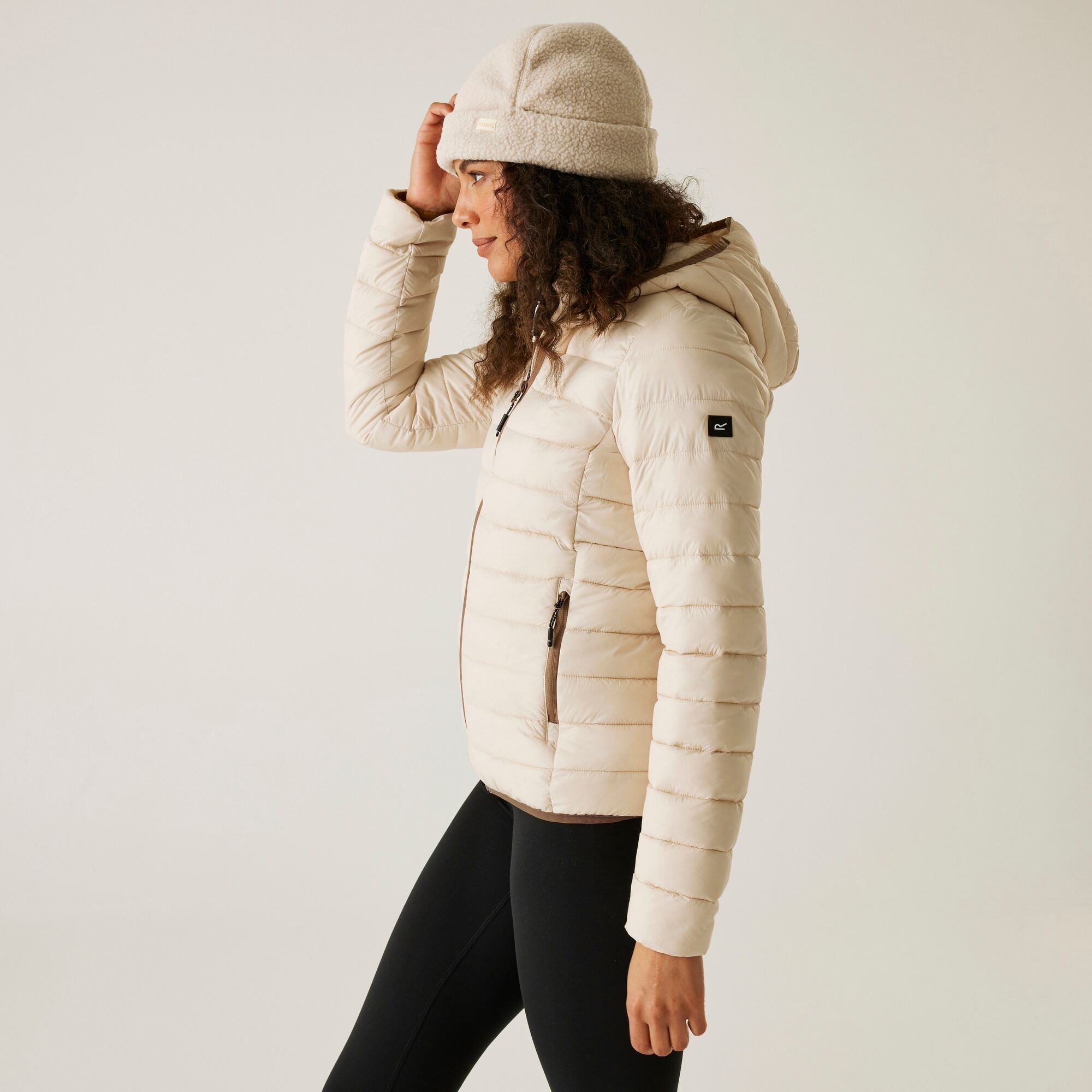 Куртка демисезонная женская Regatta WmnHoodMarizion RWN273-0CE 12 молочная фото 4