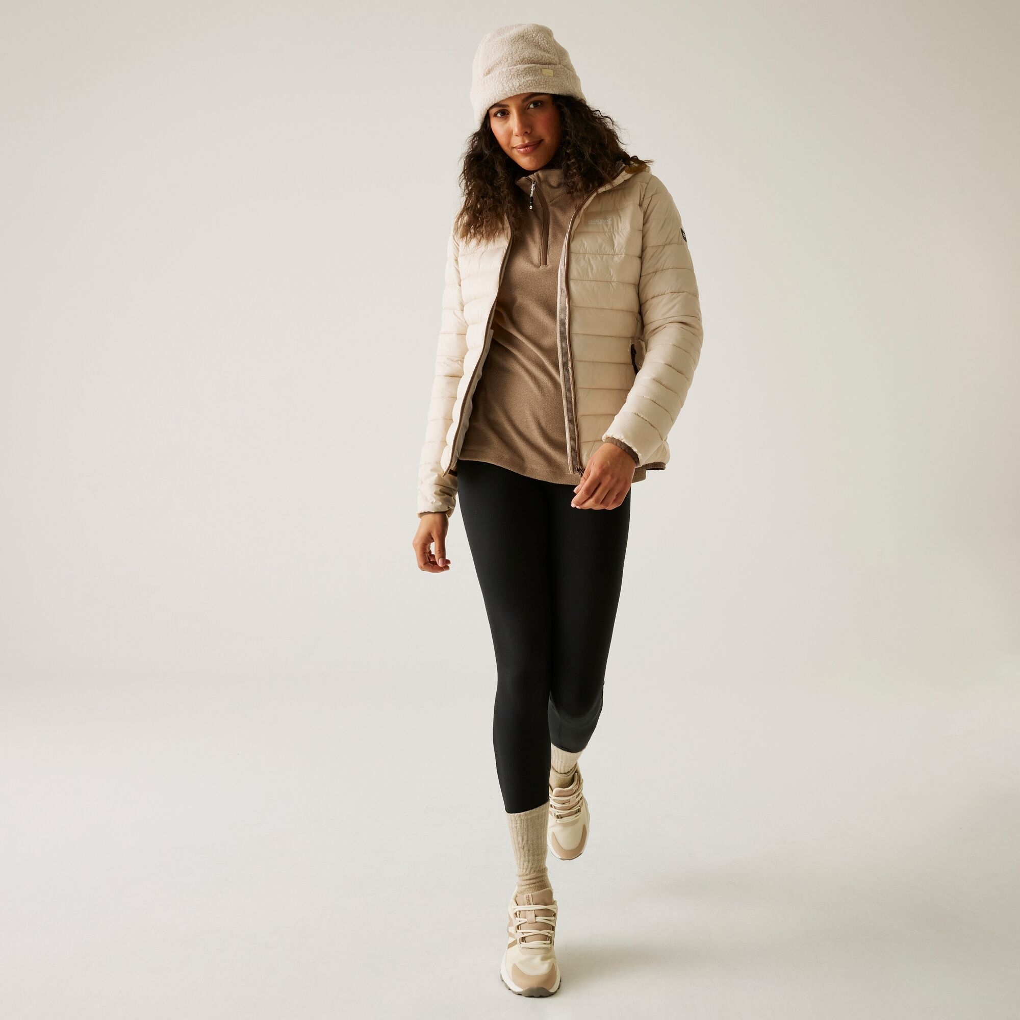 Куртка демисезонная женская Regatta WmnHoodMarizion RWN273-0CE 12 молочная фото 5