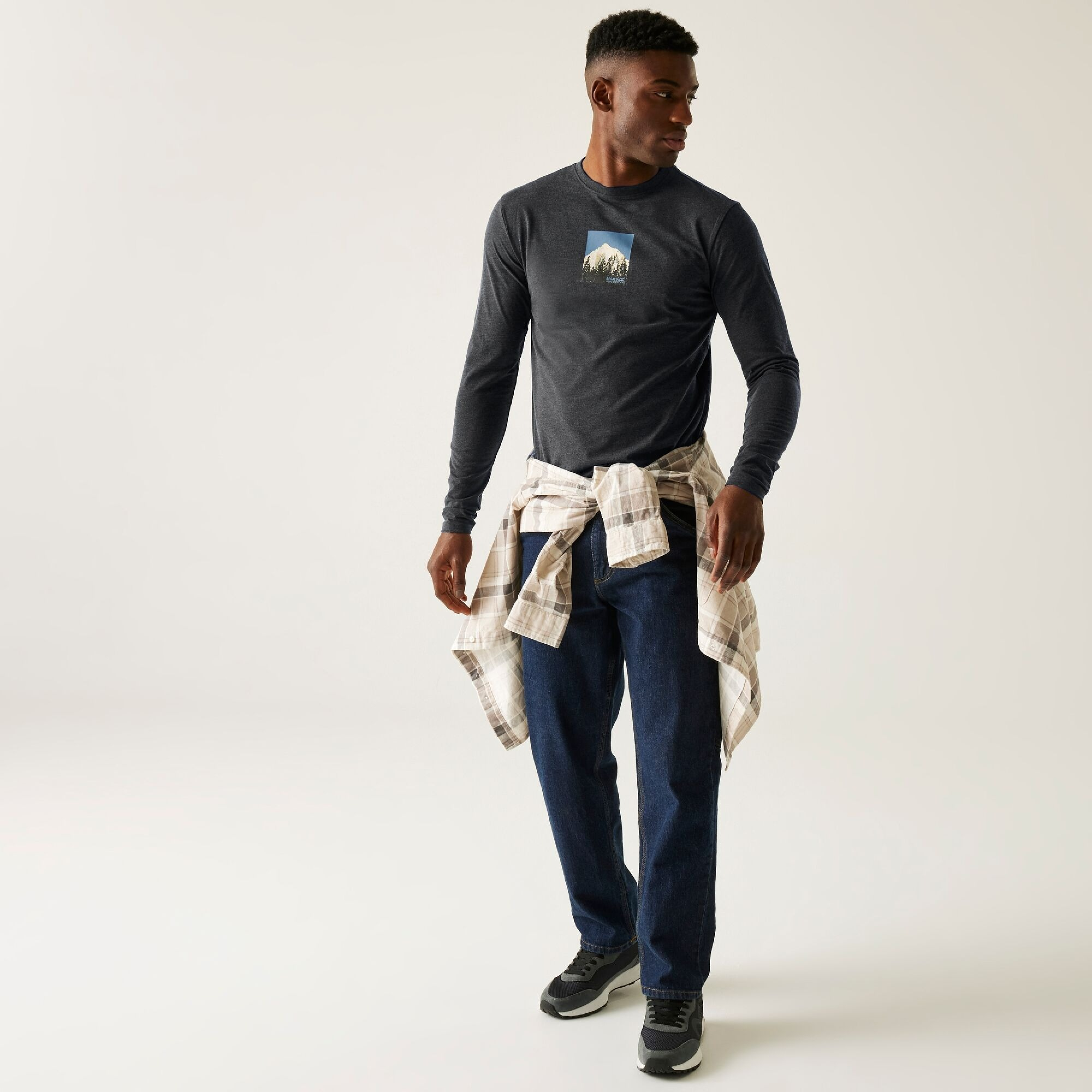 Лонгслів чоловічий Regatta Maylow RMT297-800 S чорнийфото4