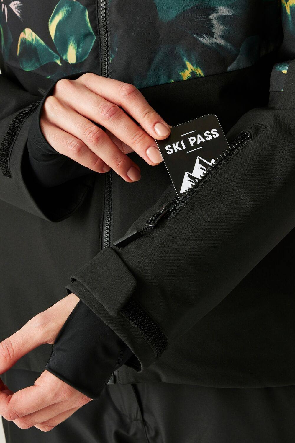 Куртка гірськолижна жіноча Dare2b Iced Jacket DWP619-0EH 12 чорна фото5