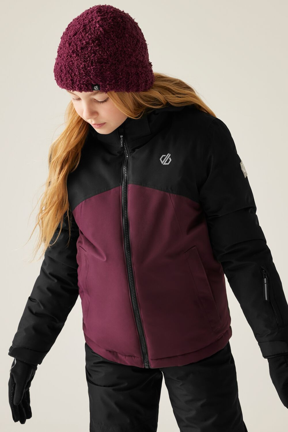 Куртка горнолыжная детская Dare2b Imp One Sizee V Jacket DKP568-0F3 7-8 черная/сливовая фото2