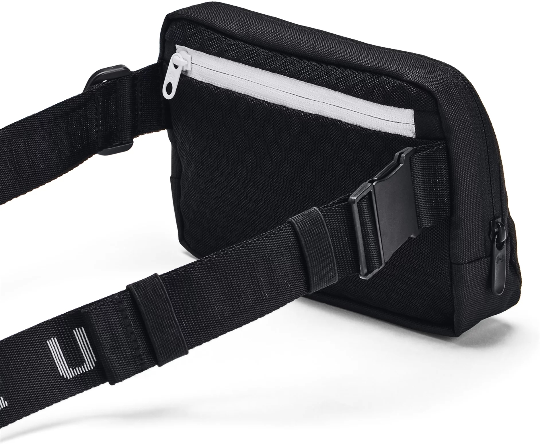 Сумка на пояс Under Armour Essential 1378418-001 (OSFM US) черная фото 2