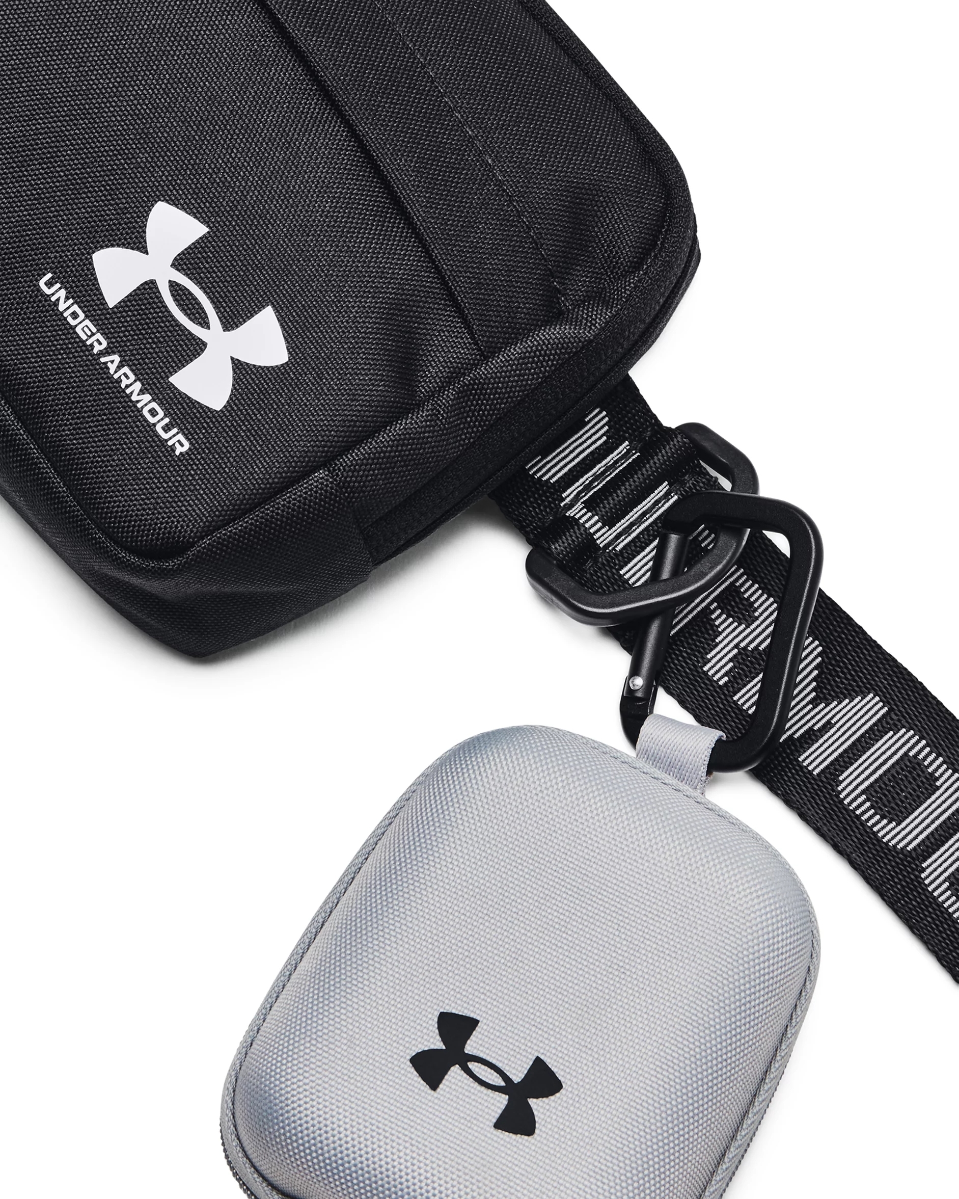 Сумка на пояс Under Armour Essential 1378418-001 (OSFM US) черная фото 5