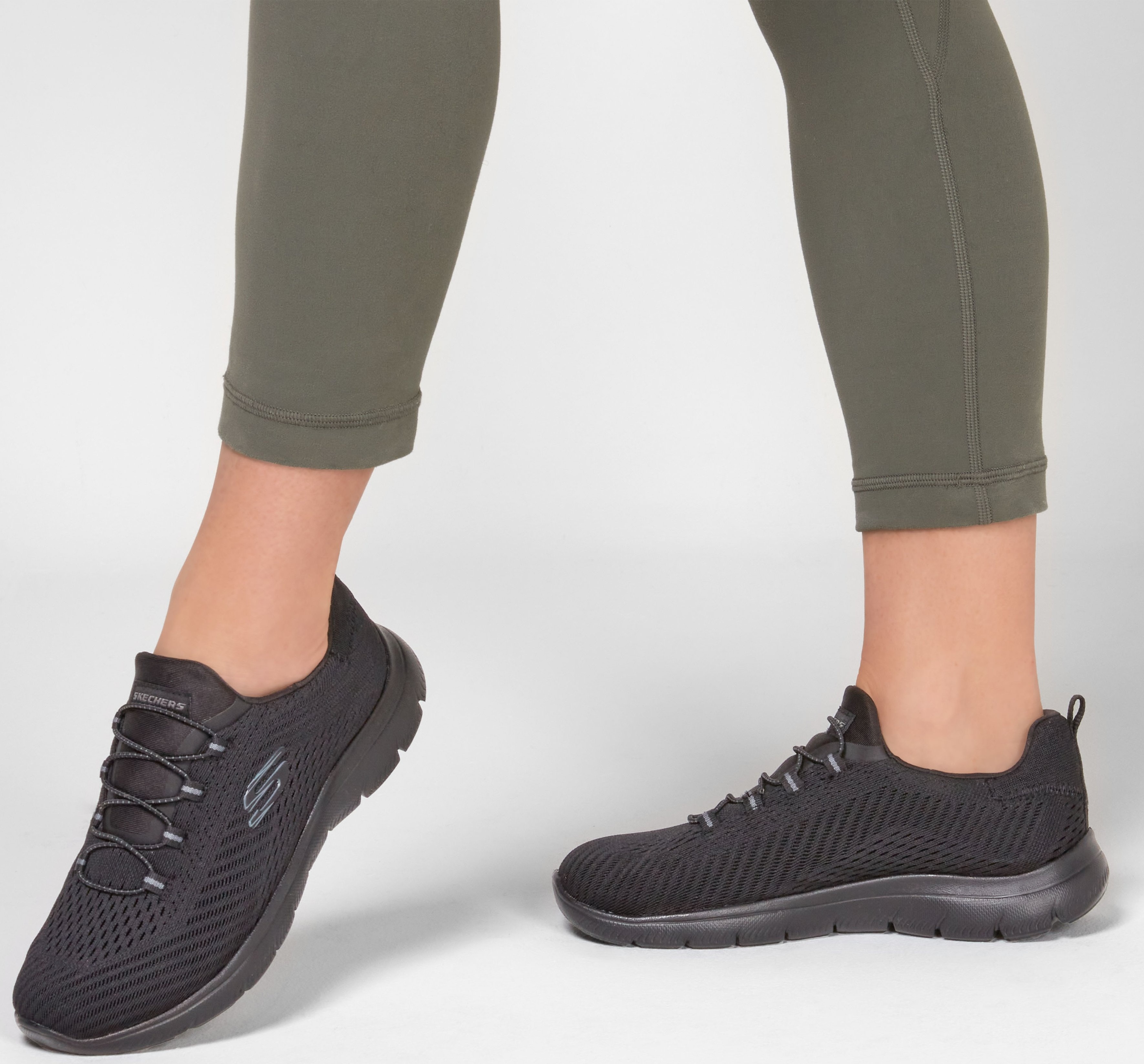 Кроссовки женские Skechers Summits 149036 BBK 41 (11 US) черные фото 6