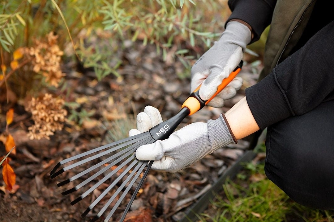 Грабли-веер садовые Neo Tools, ширина 12.5см, 33см (95-075) фото 