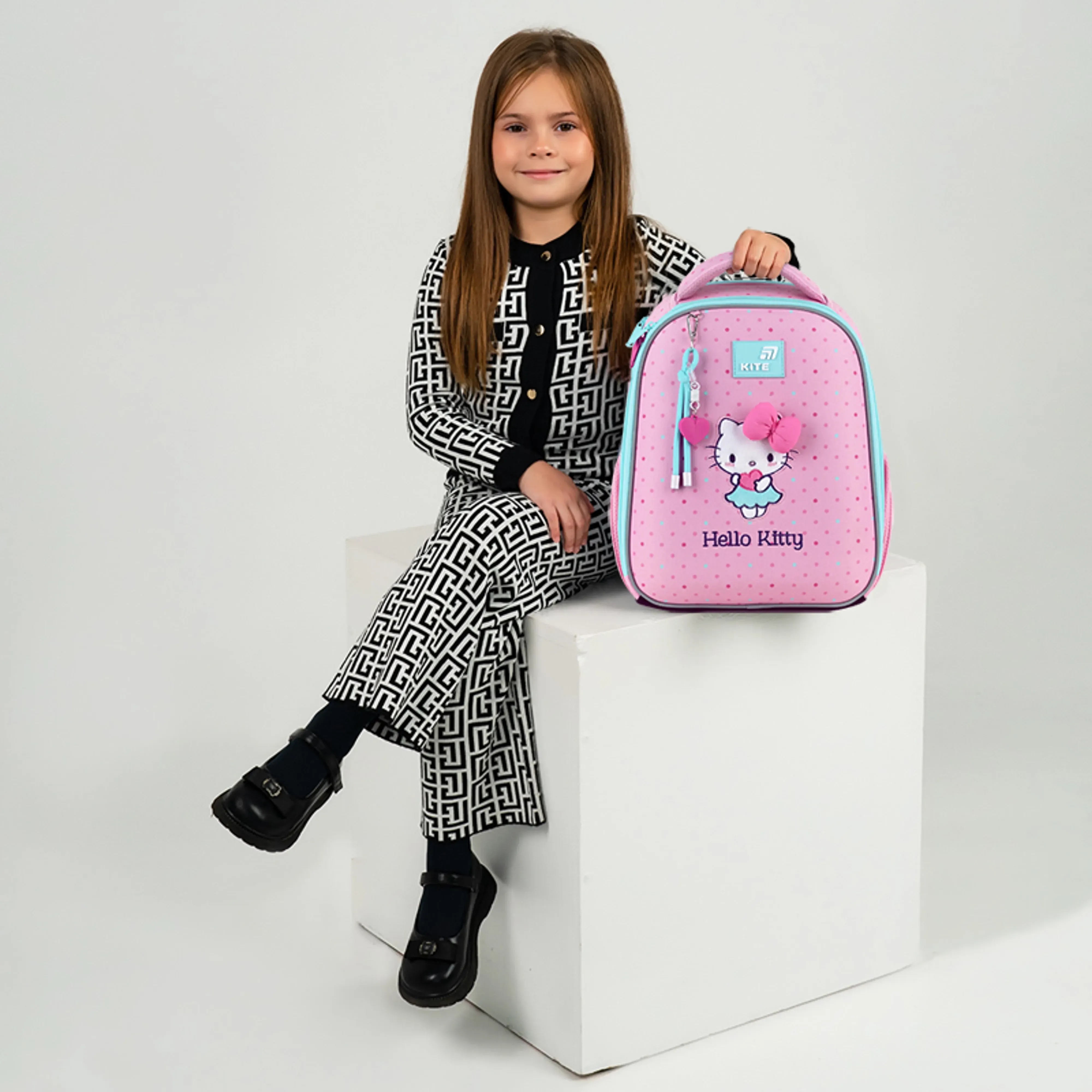 Рюкзак школьный каркасный Kite Education Hello Kitty HK26-555S-1 фото 