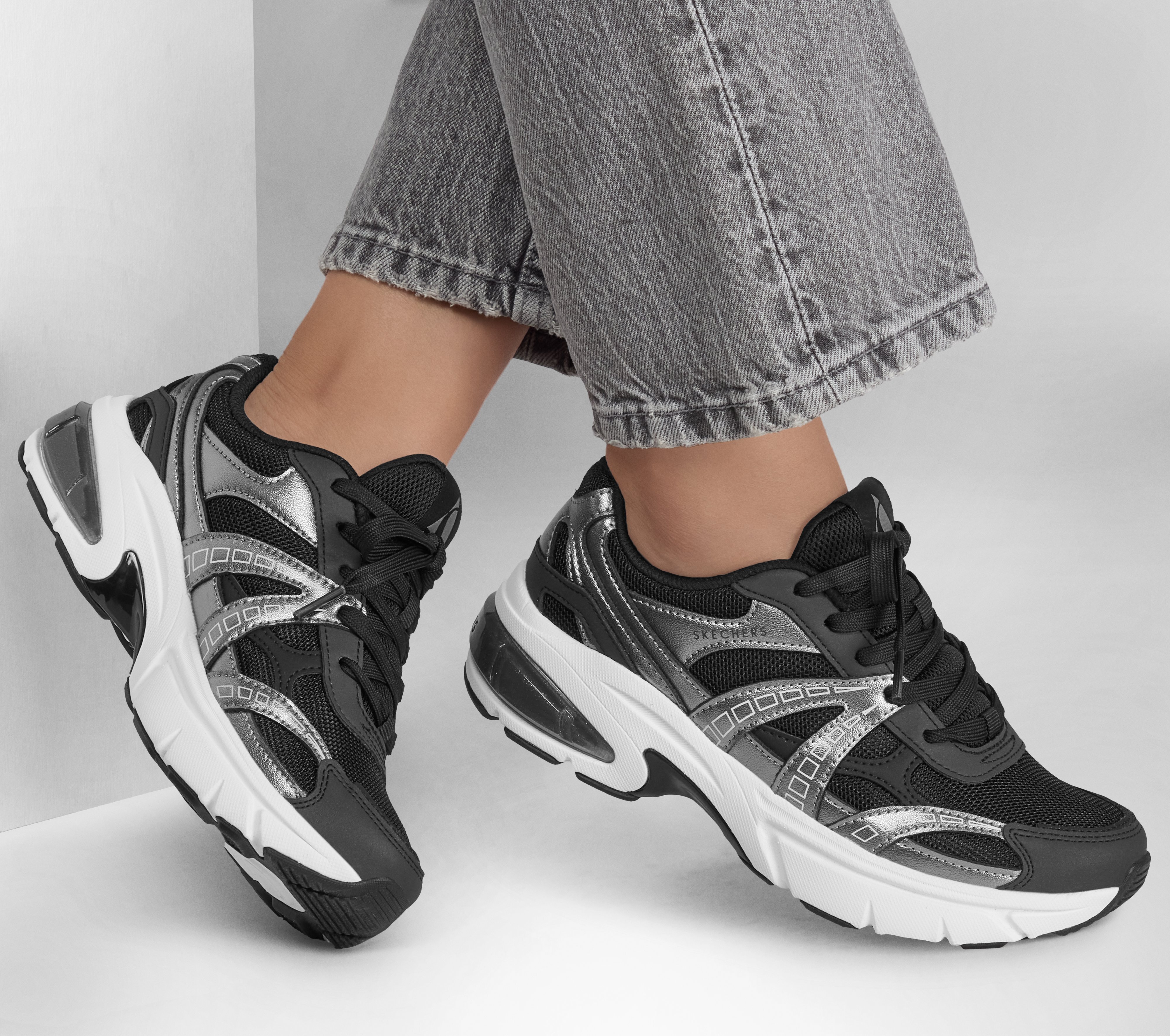 Кроссовки женские Skechers Shadow 177357 BLK 38 (8 US) черные фото 6