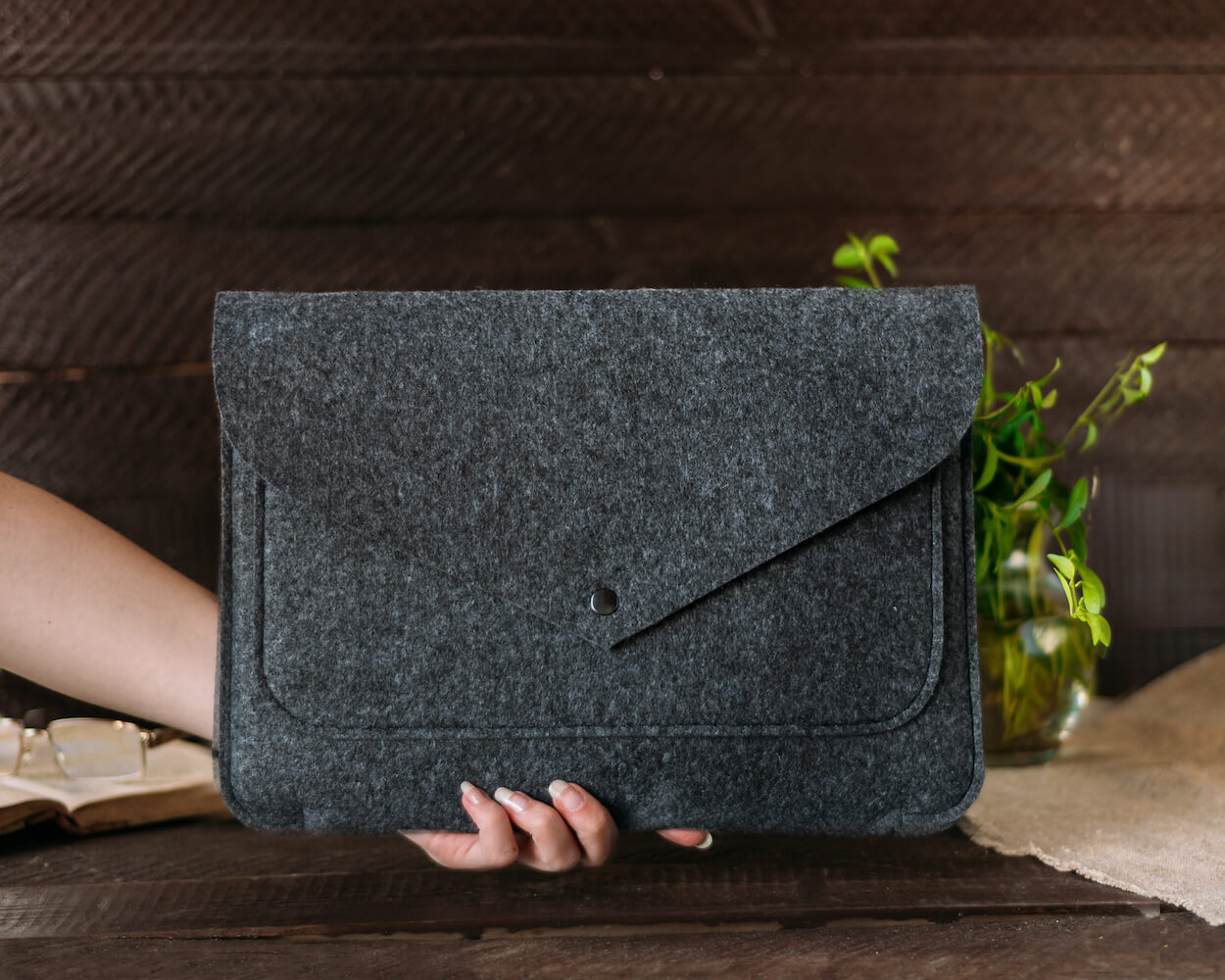 Чохол для ноутбука Gmakin для Macbook Pro 14 темно-сірий, на кнопці (GM62-14)фото