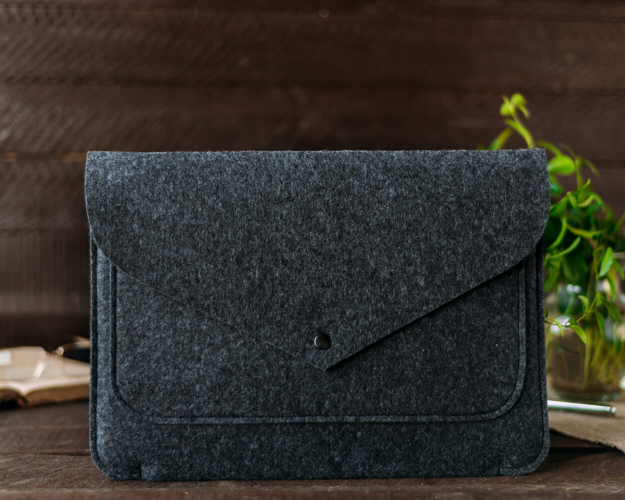 Чохол для ноутбука Gmakin для Macbook Pro 14 темно-сірий, на кнопці (GM62-14)фото