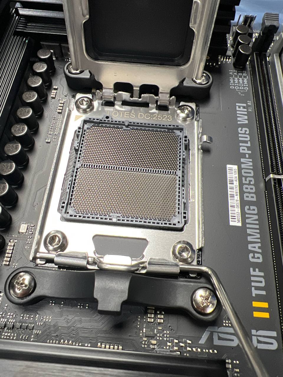 Материнcька плата ASUS TUF GAMING B850M- PLUS WIFI (90MB1IY0-M0EAY0)фото3