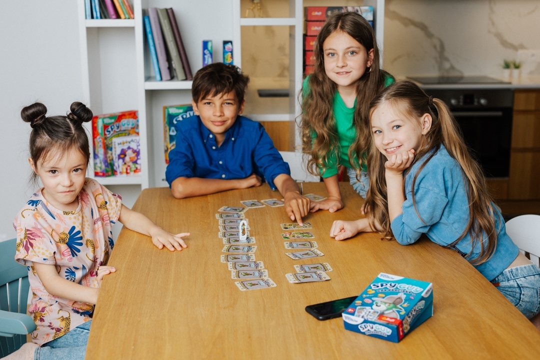 Trefl Настільна гра Spy Guy Карткова гра (5900511030457)фото6